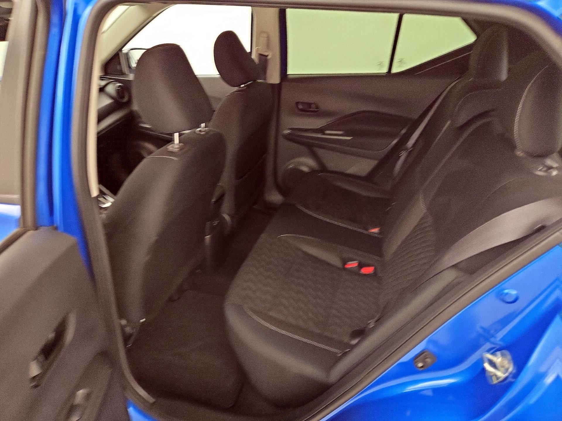 Thumbnail: 2021 Nissan Kicks - 19