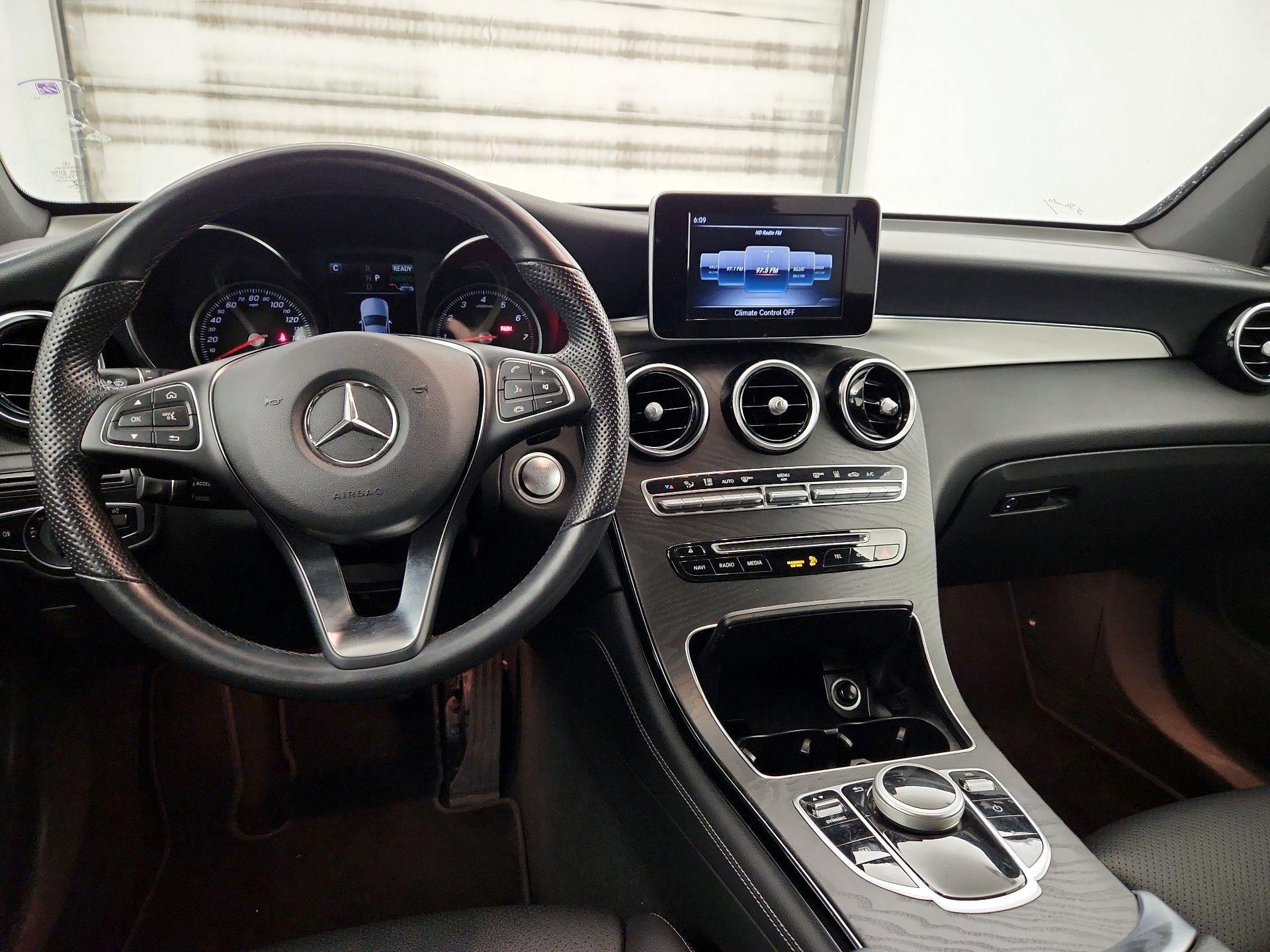 Thumbnail: 2019 Mercedes-Benz GLC - 9