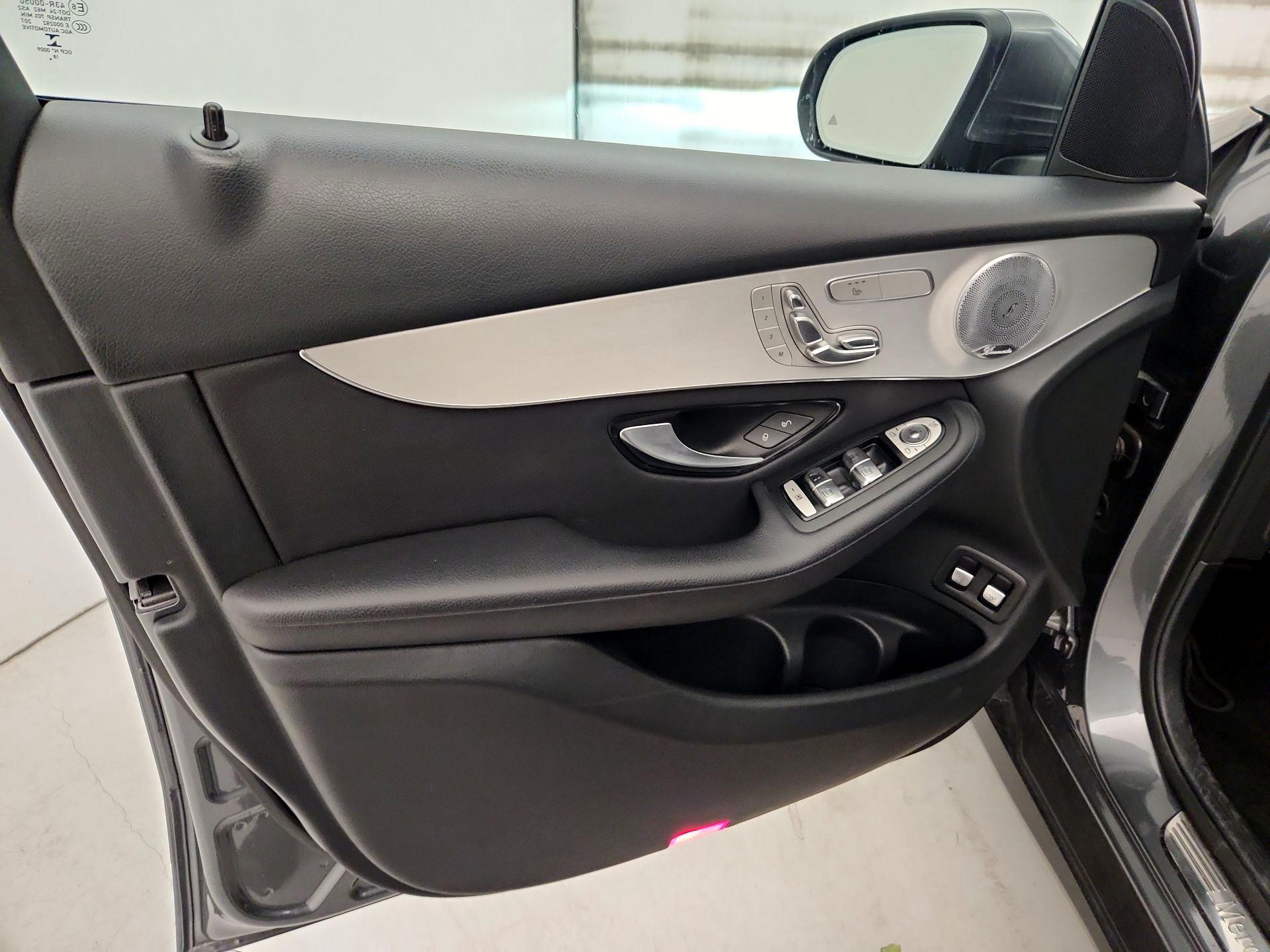 Thumbnail: 2019 Mercedes-Benz GLC - 12