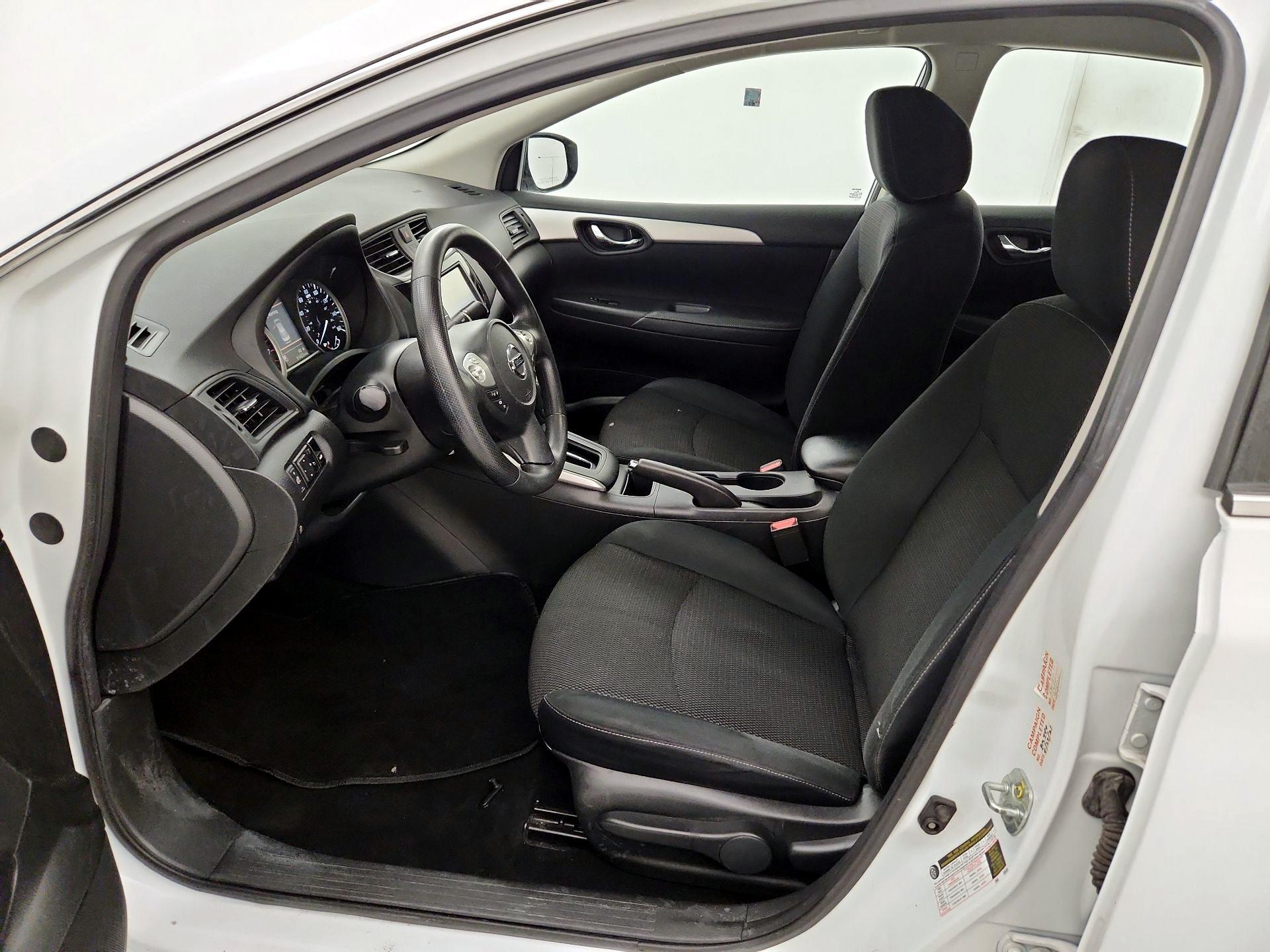 Thumbnail: 2019 Nissan Sentra - 11