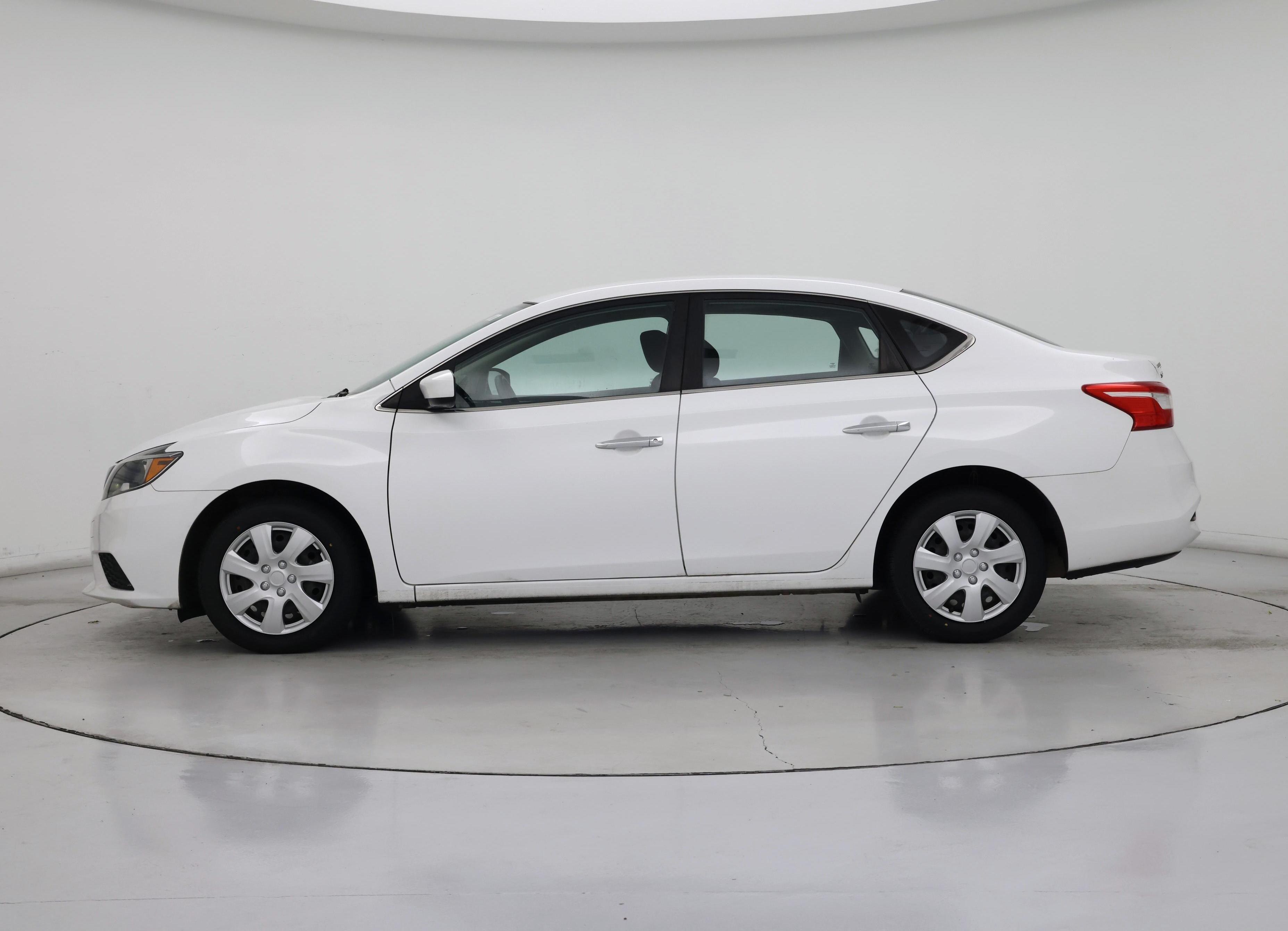 Thumbnail: 2019 Nissan Sentra - 3