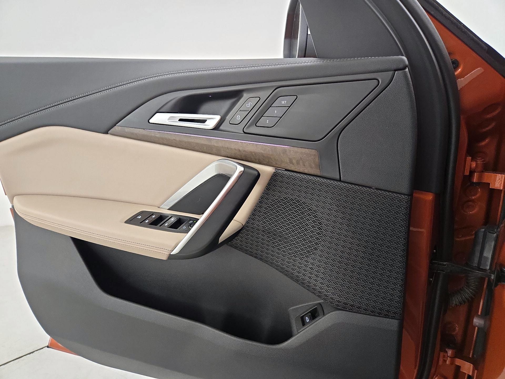 Thumbnail: 2024 BMW X1 - 12