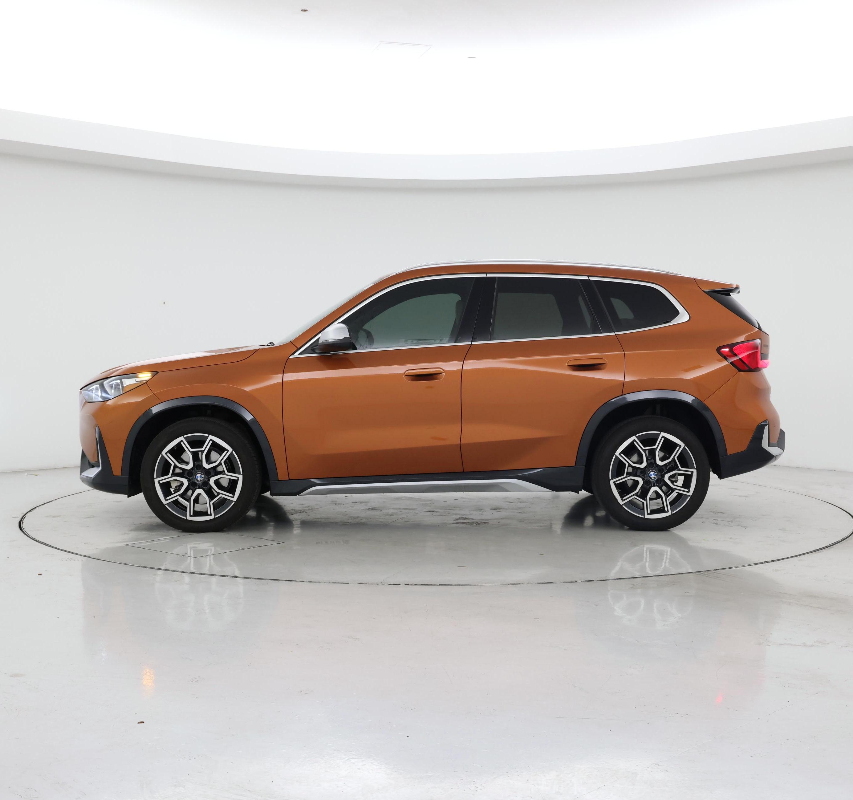 Thumbnail: 2024 BMW X1 - 3