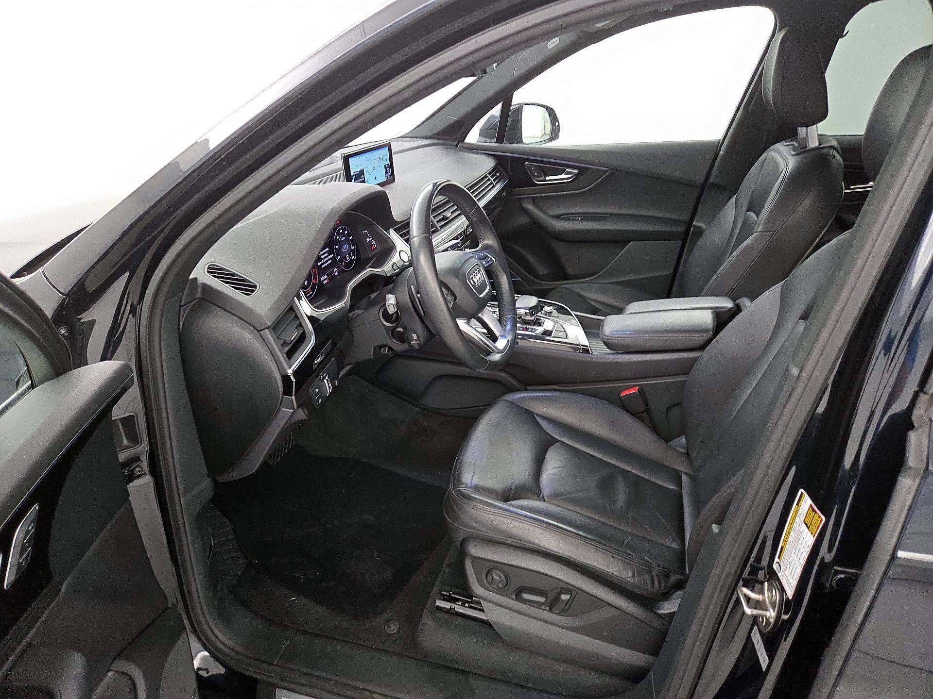 Thumbnail: 2017 Audi Q7 - 11