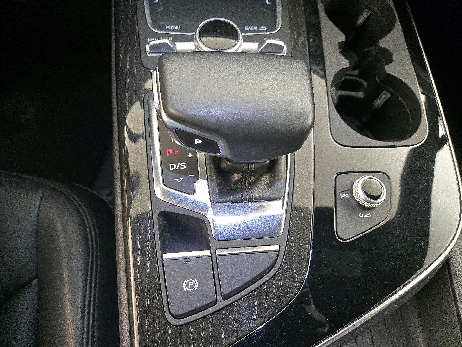 Thumbnail: 2017 Audi Q7 - 18