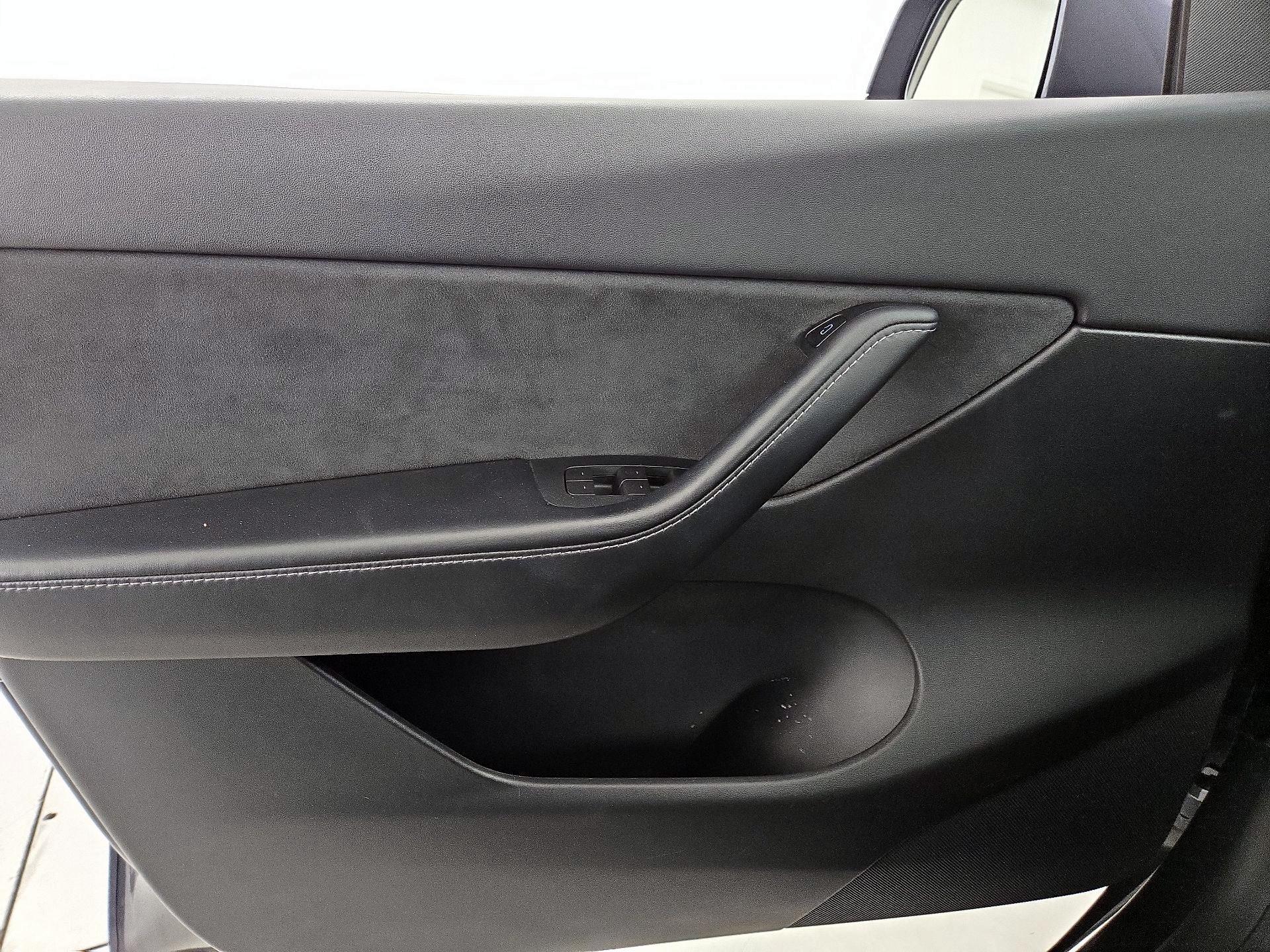 Thumbnail: 2021 Tesla Model Y - 12