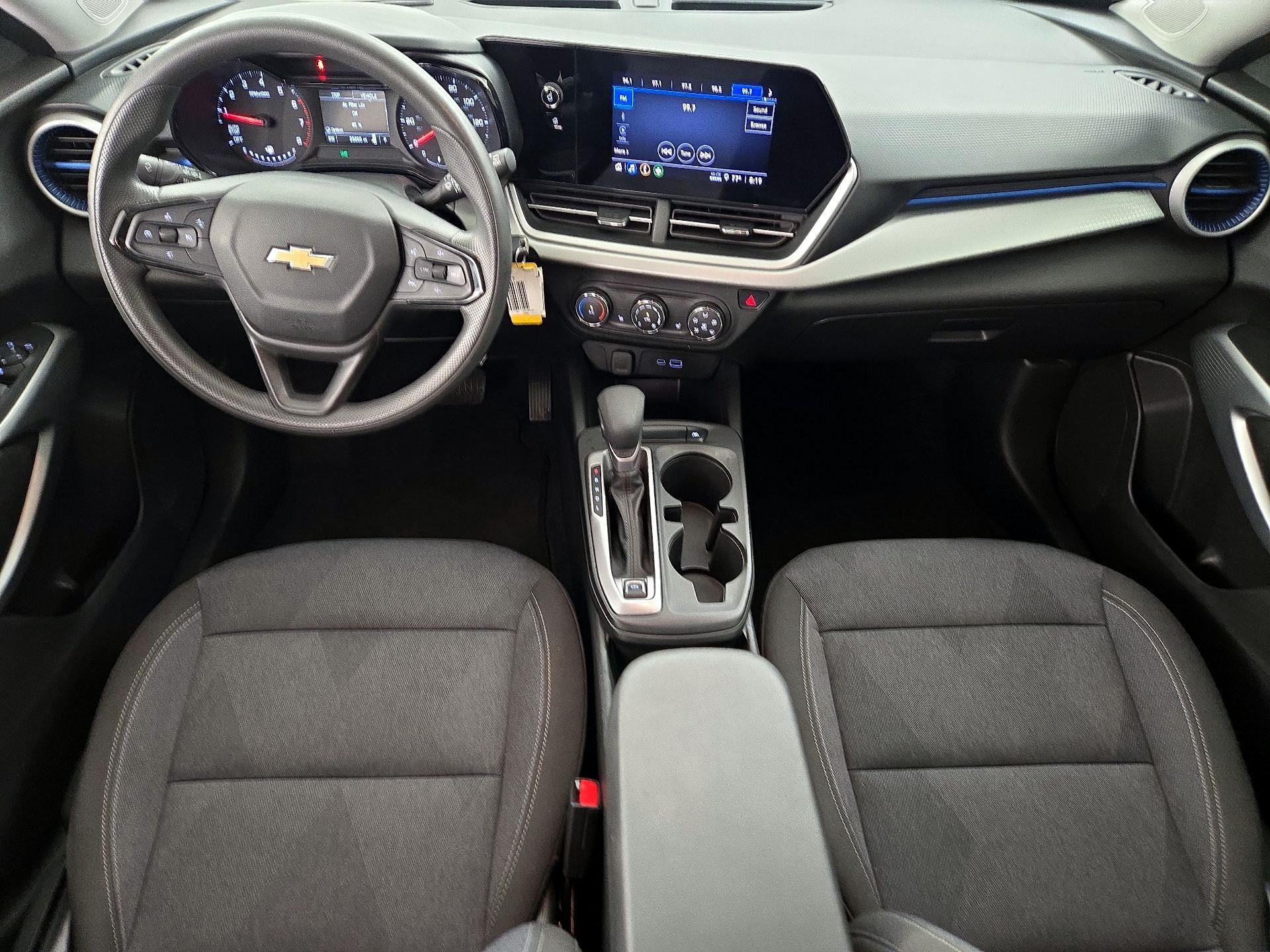 Thumbnail: 2024 Chevrolet Trax - 9