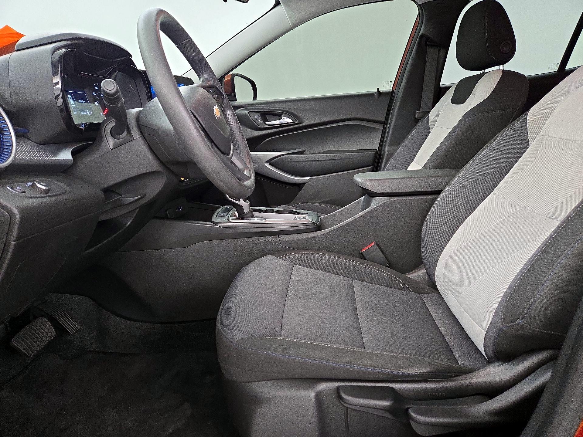 Thumbnail: 2024 Chevrolet Trax - 11