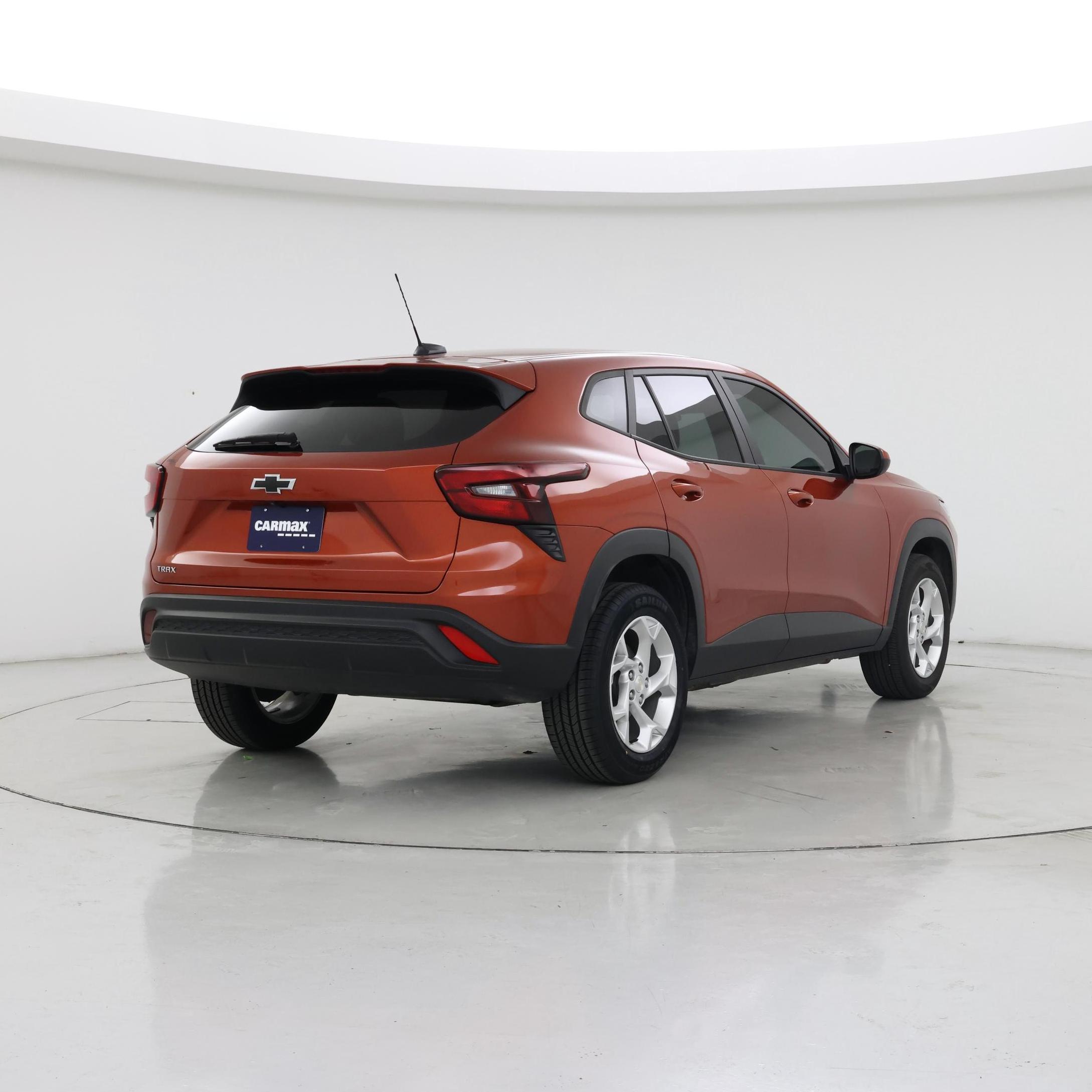 Thumbnail: 2024 Chevrolet Trax - 8