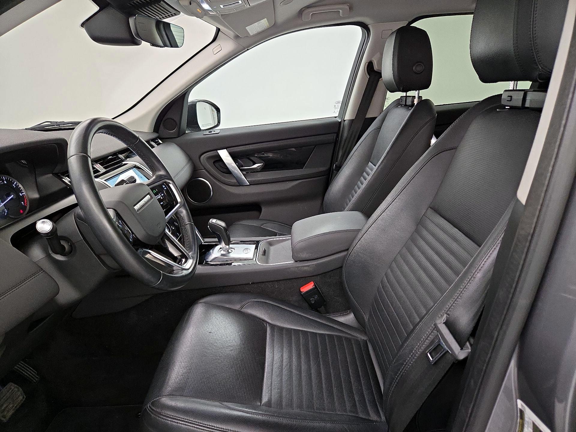 Thumbnail: 2021 Land Rover Discovery Sport - 11