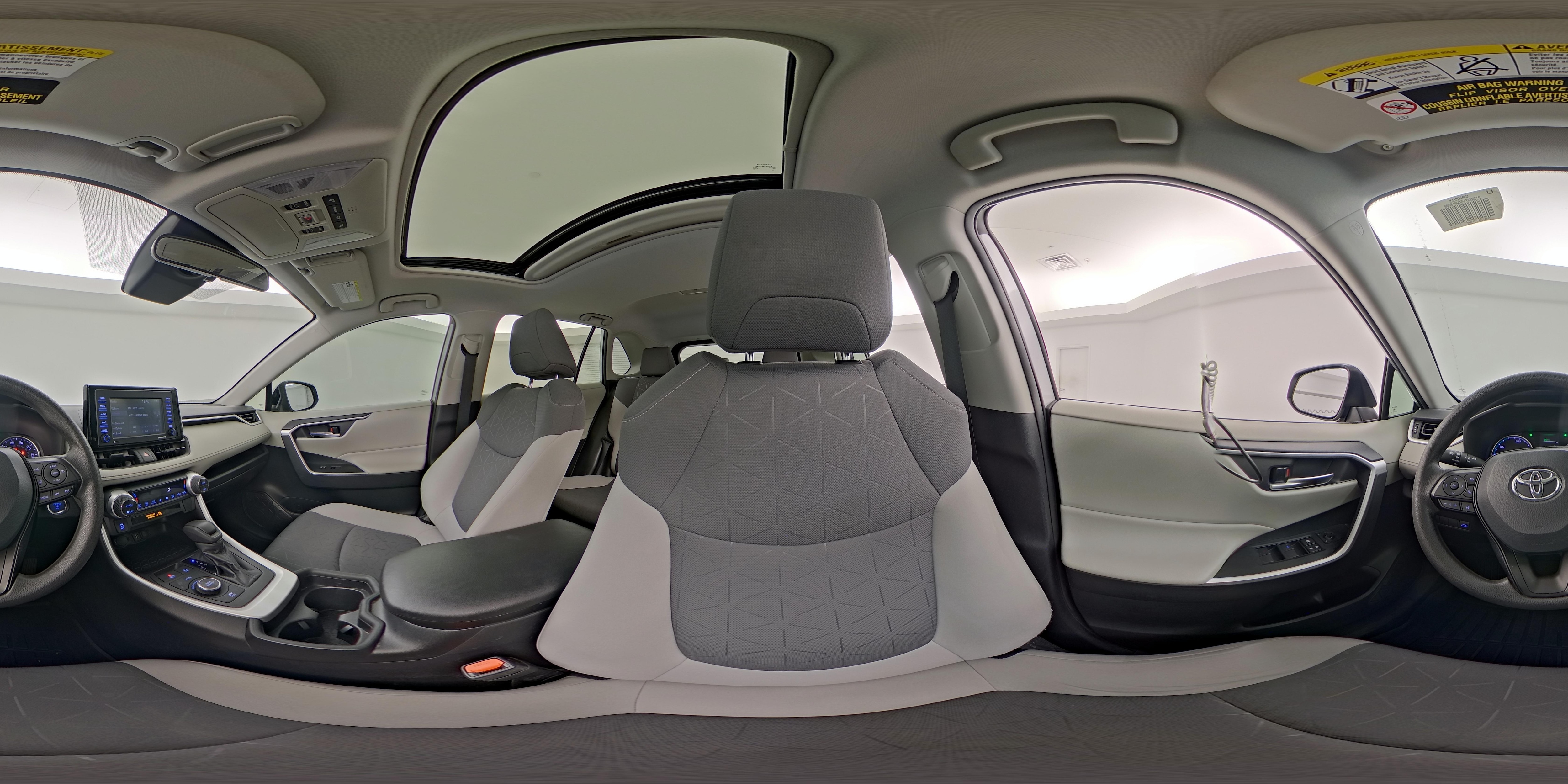 2021 Toyota RAV4 XLE - Photo 28