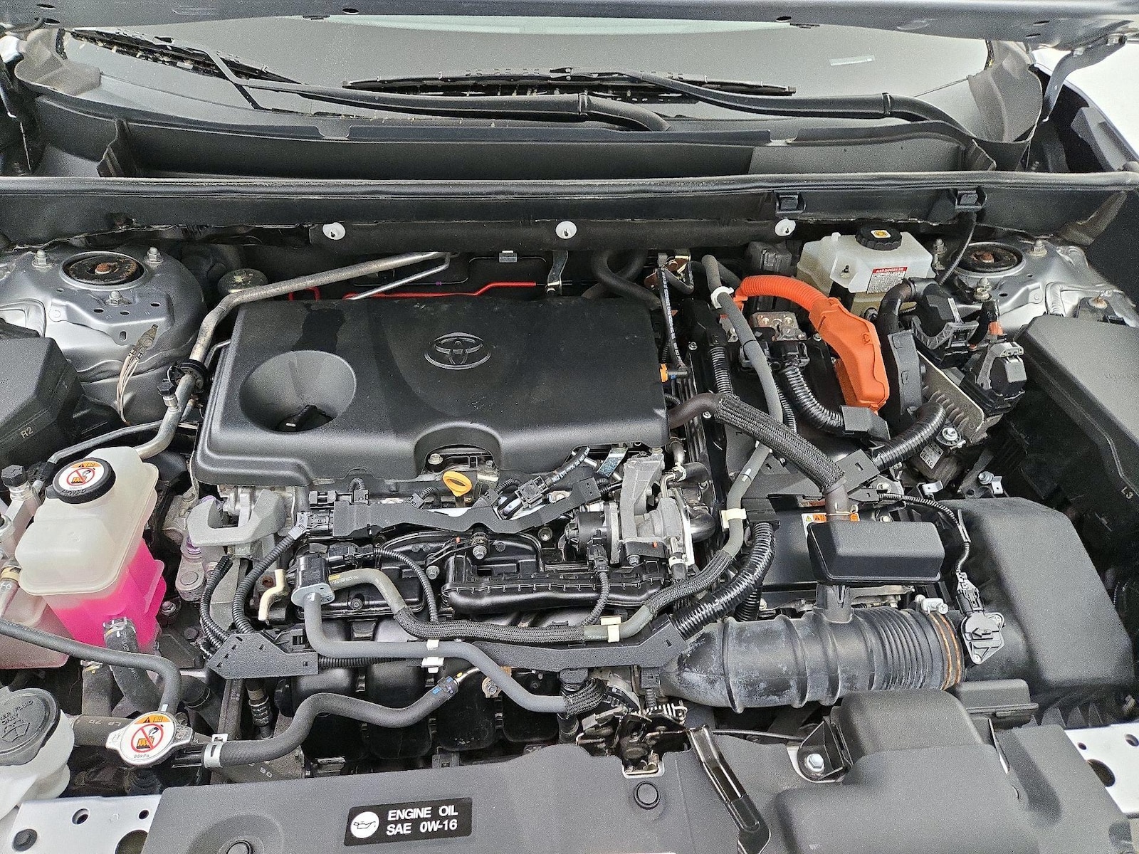 2021 Toyota RAV4 XLE - Photo 24