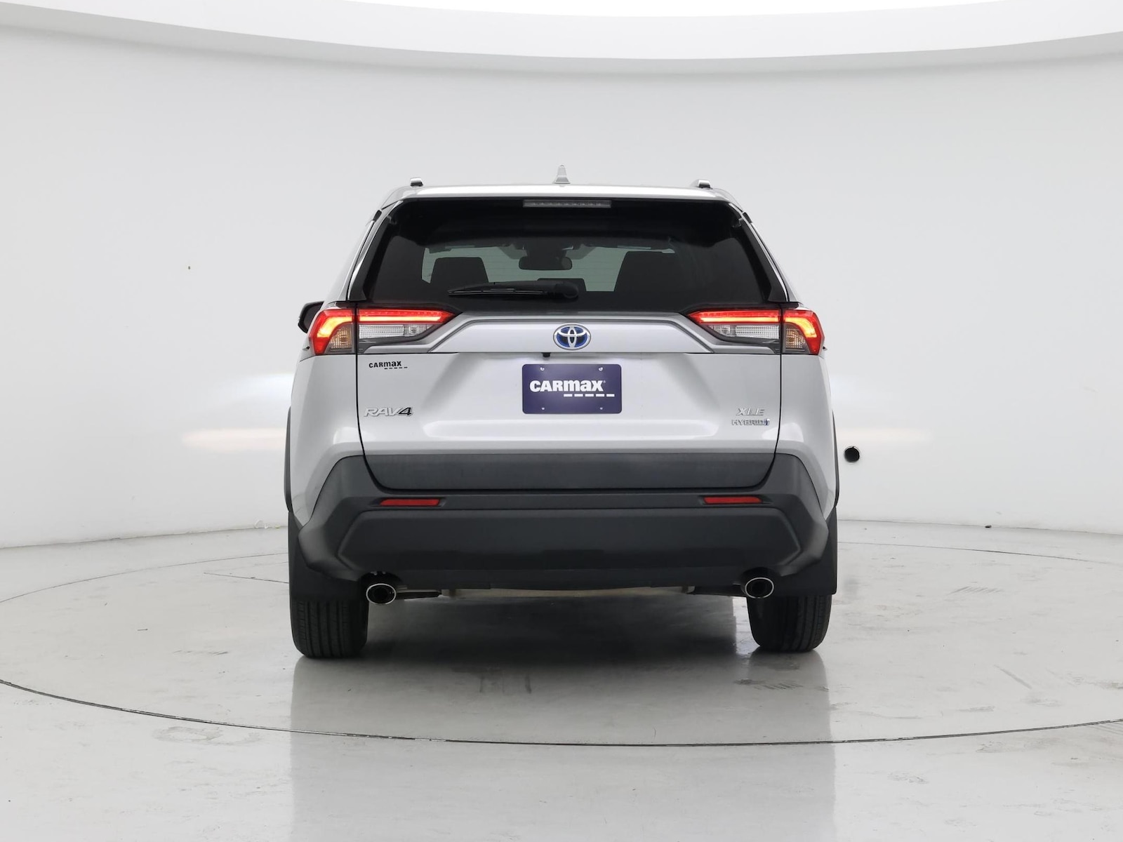 2021 Toyota RAV4 XLE - Photo 7