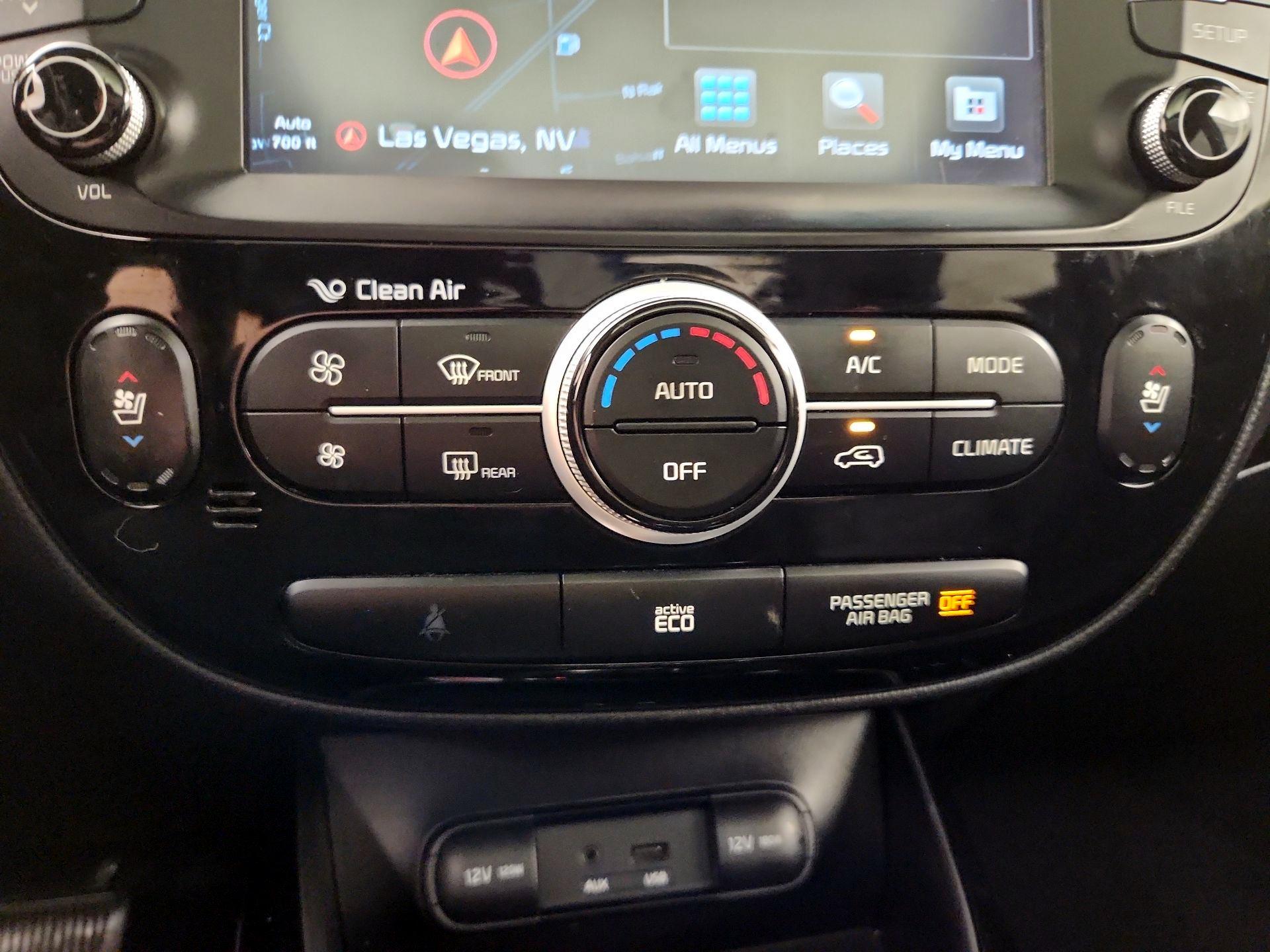 Thumbnail: 2015 Kia Soul - 17