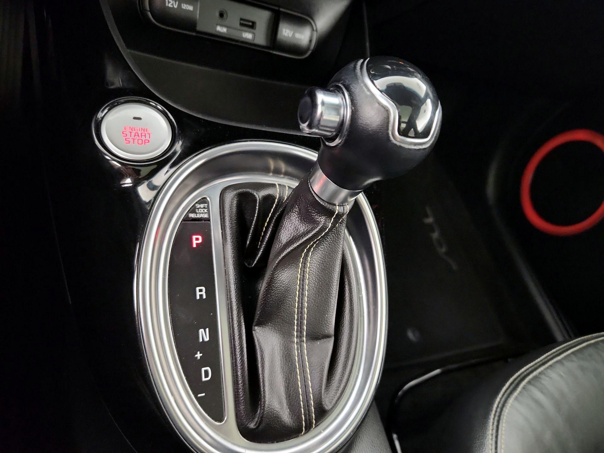 Thumbnail: 2015 Kia Soul - 18