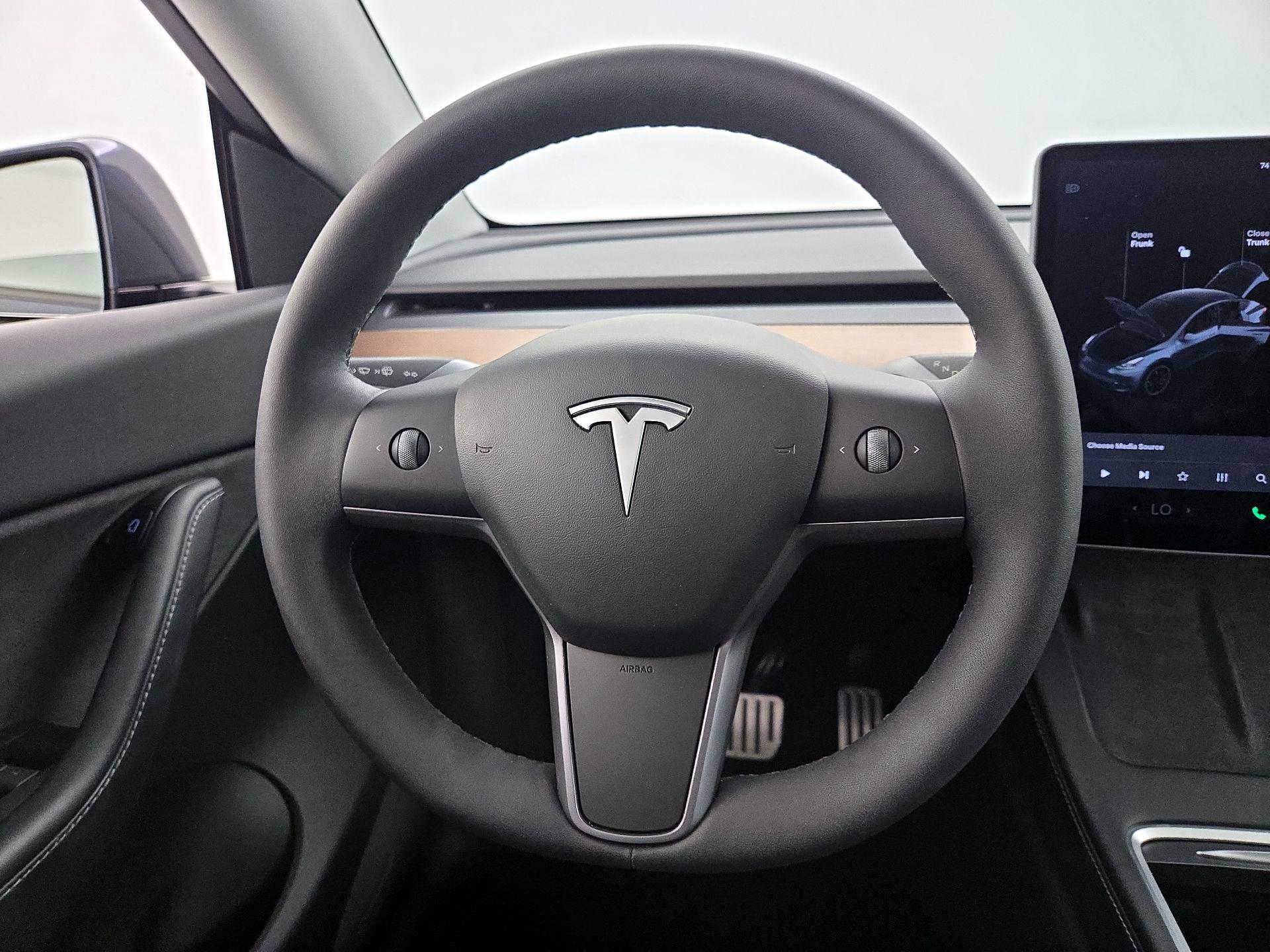 Thumbnail: 2022 Tesla Model Y - 10