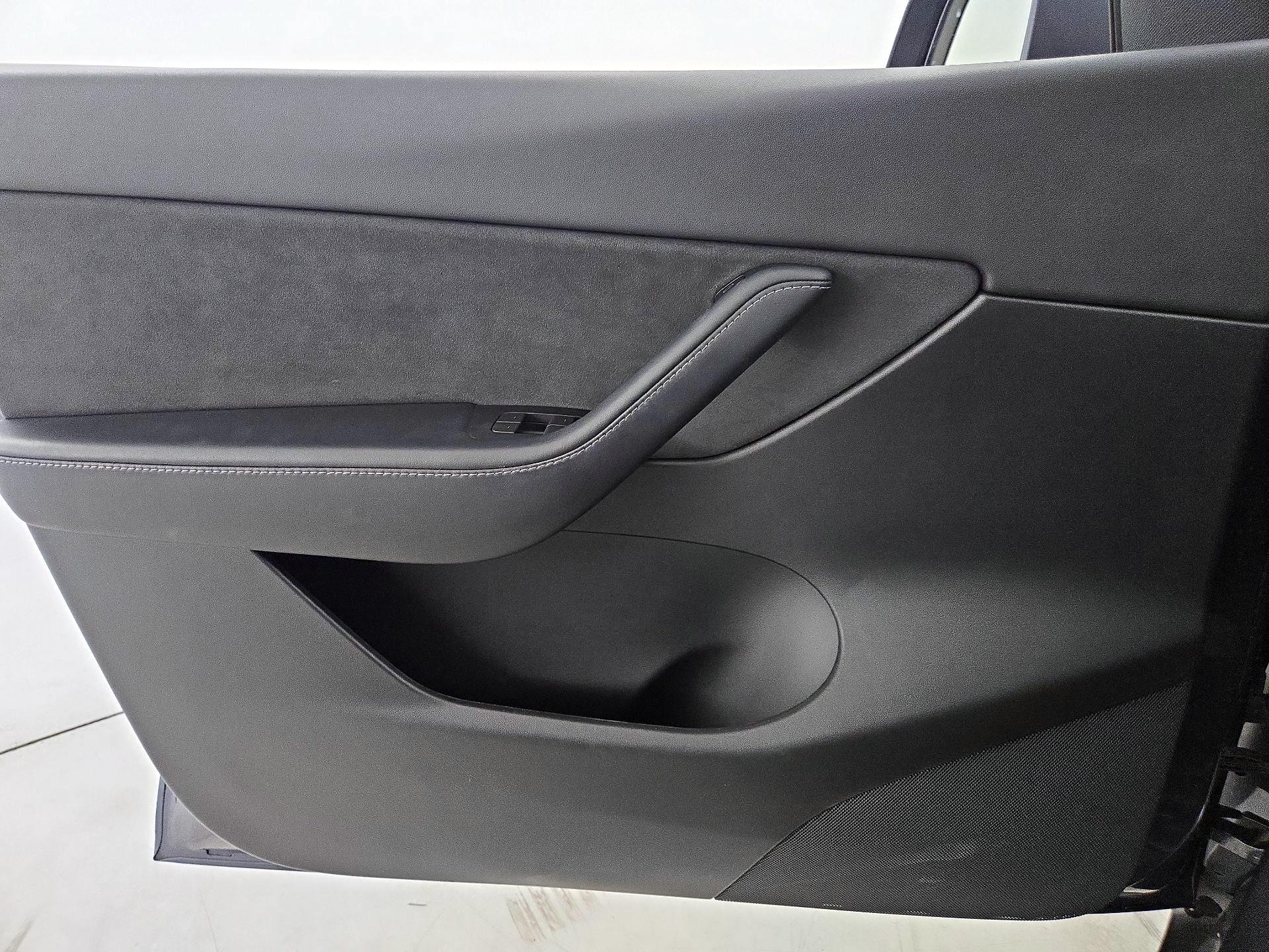 Thumbnail: 2022 Tesla Model Y - 12