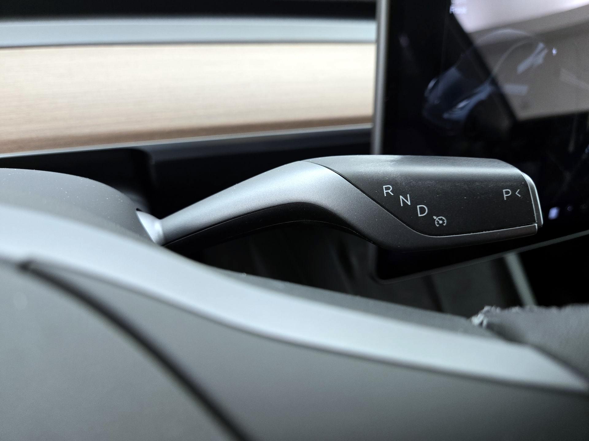 Thumbnail: 2022 Tesla Model Y - 17