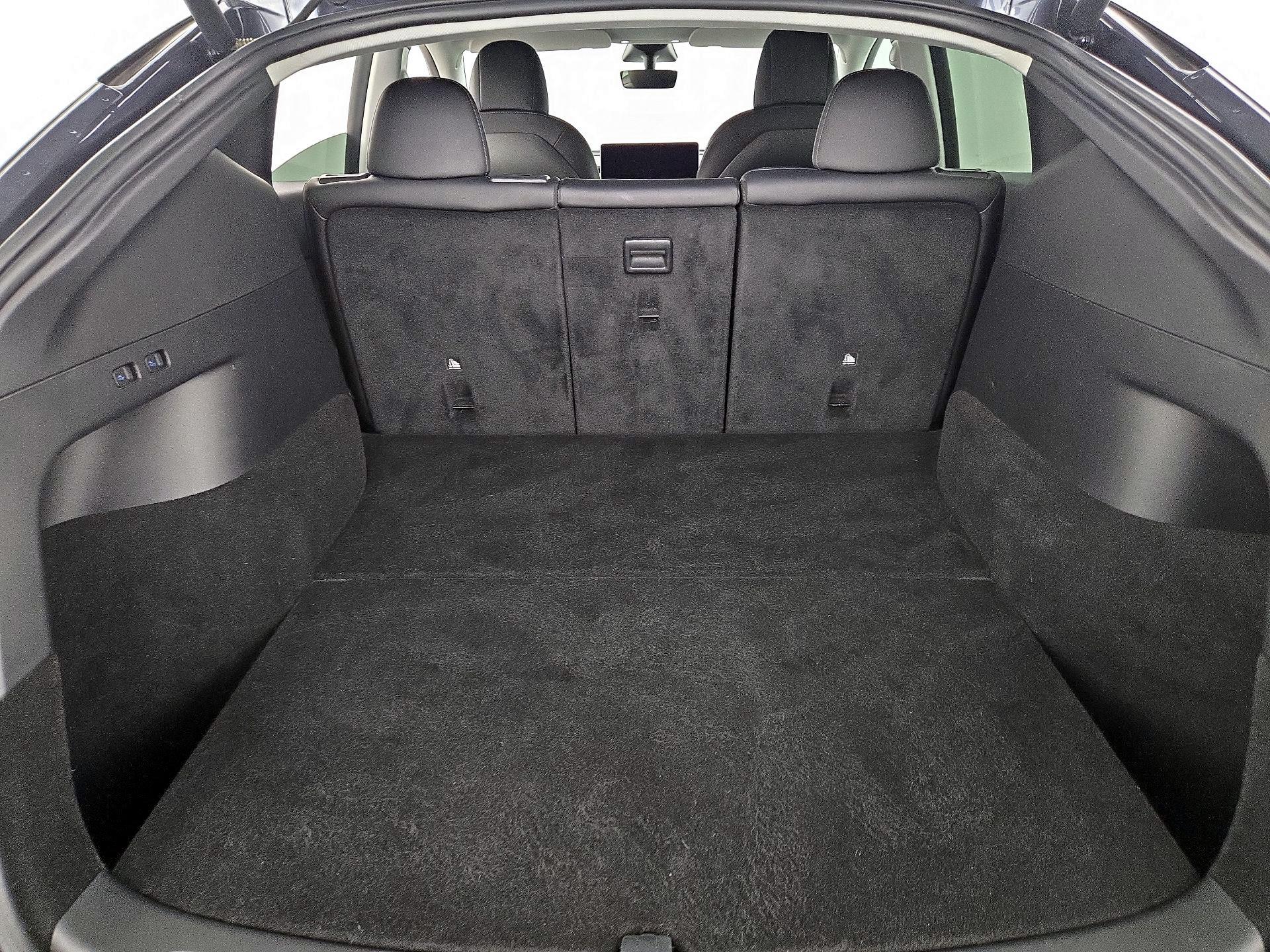 Thumbnail: 2022 Tesla Model Y - 20