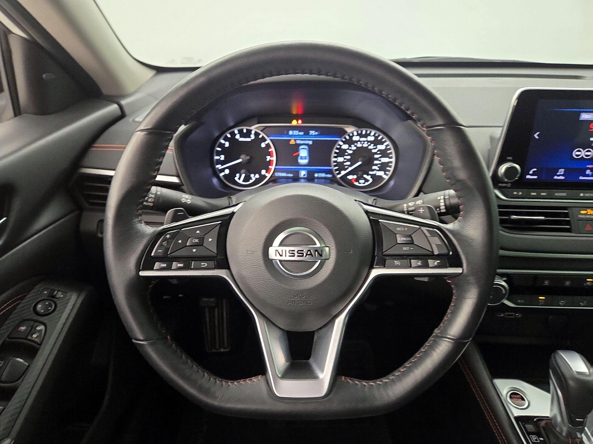 Thumbnail: 2020 Nissan Altima - 10