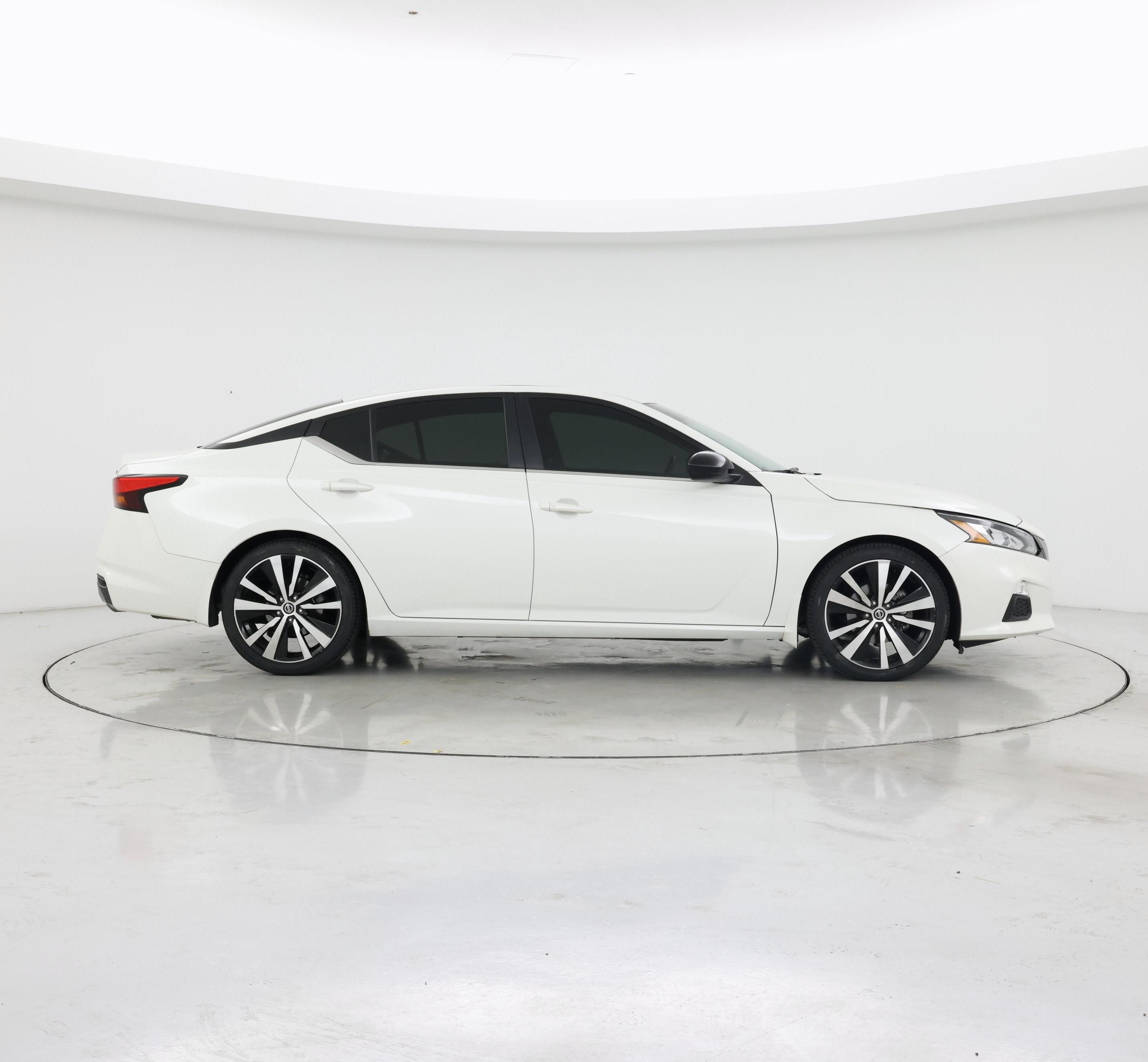 Thumbnail: 2020 Nissan Altima - 7