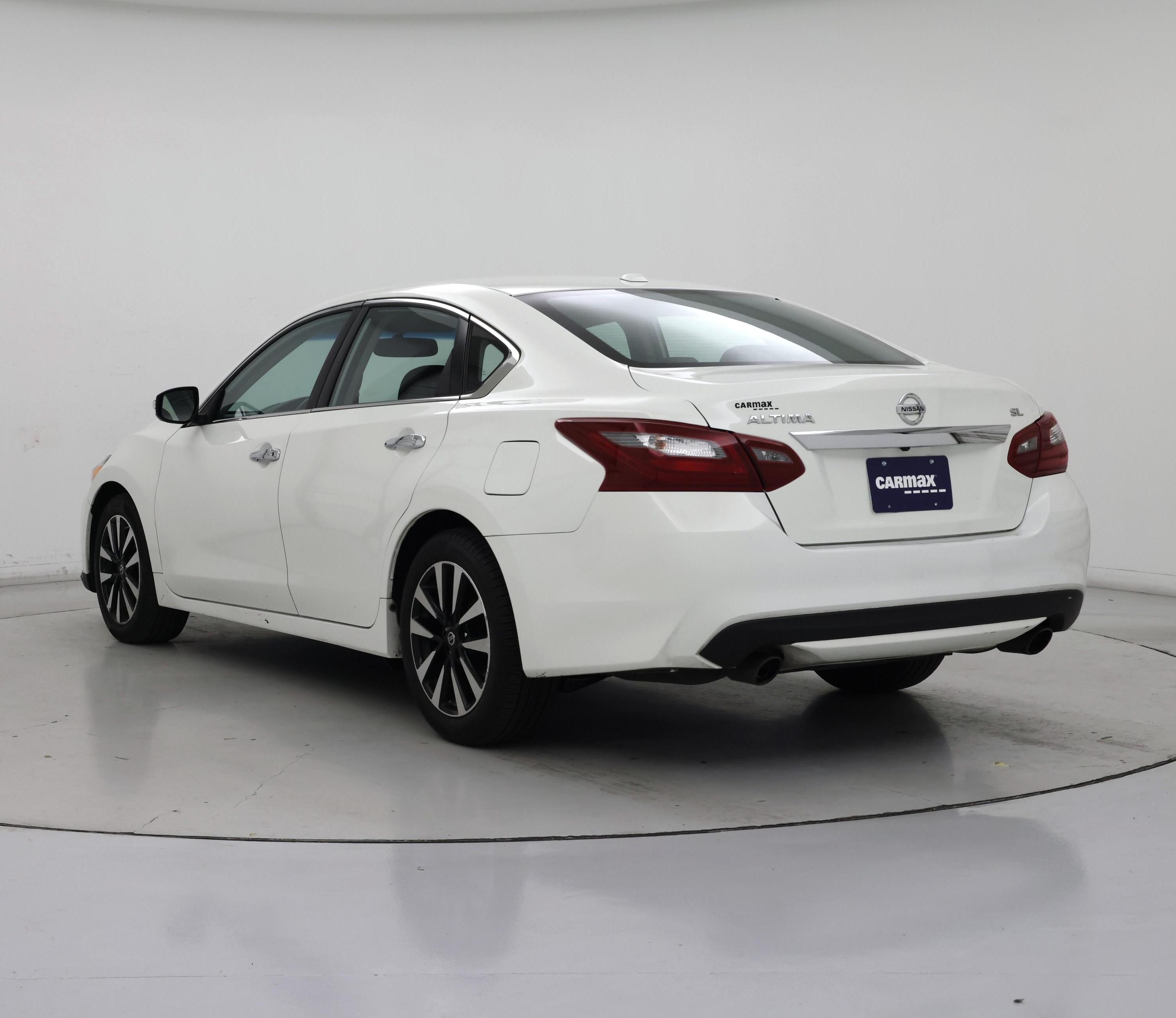 Thumbnail: 2018 Nissan Altima - 2