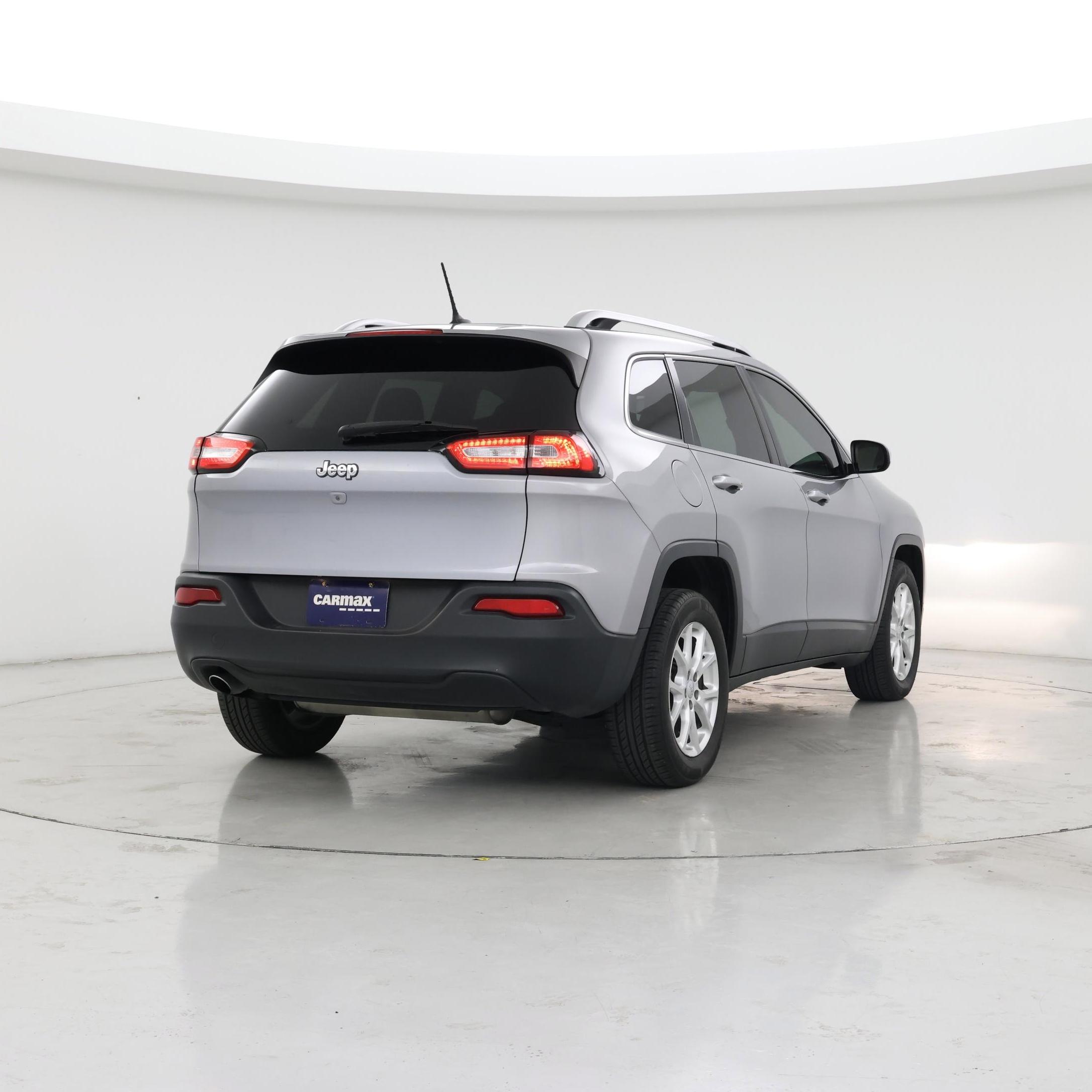 Thumbnail: 2015 Jeep Cherokee - 8