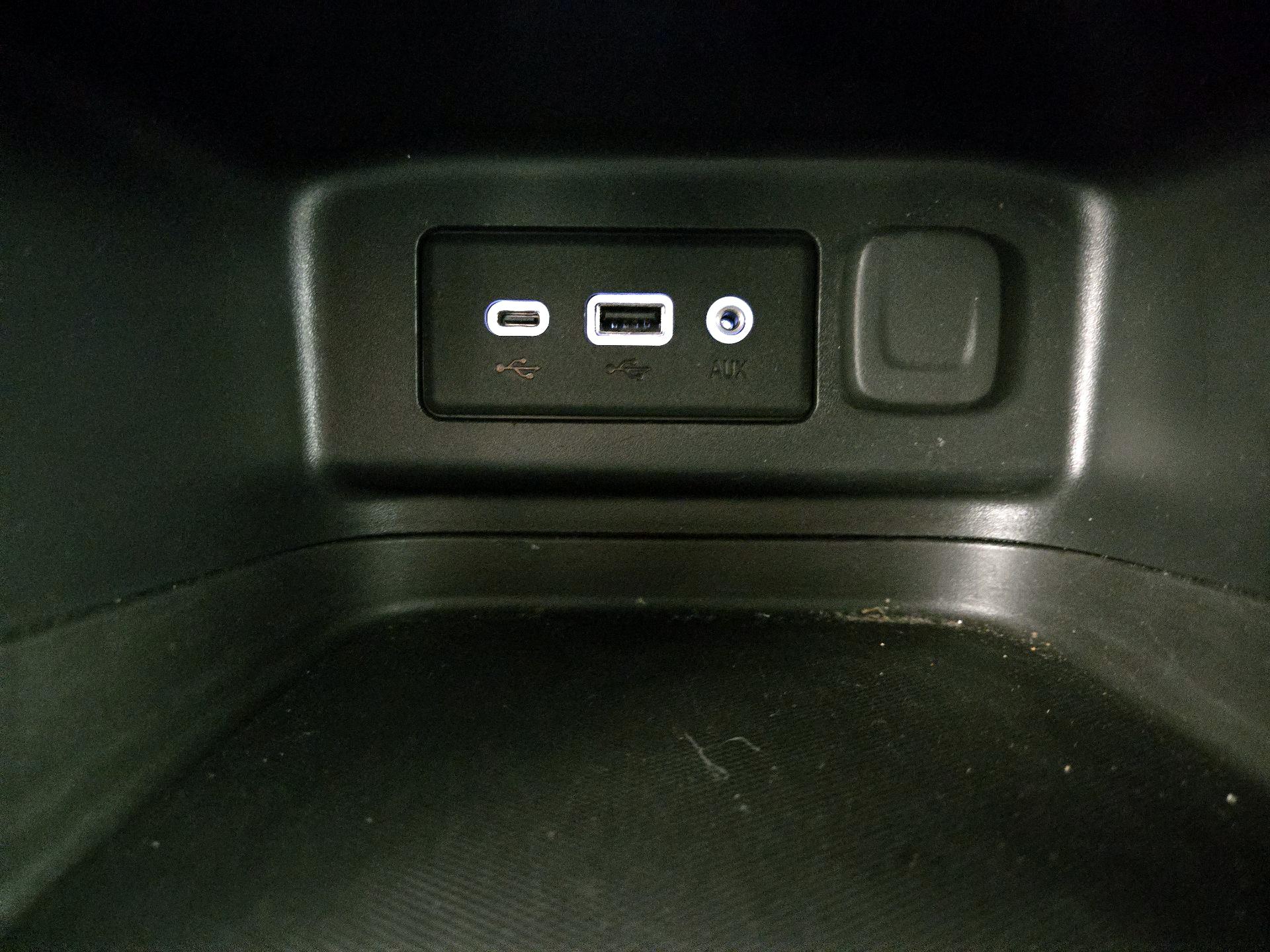 Thumbnail: 2020 Chevrolet Equinox - 18