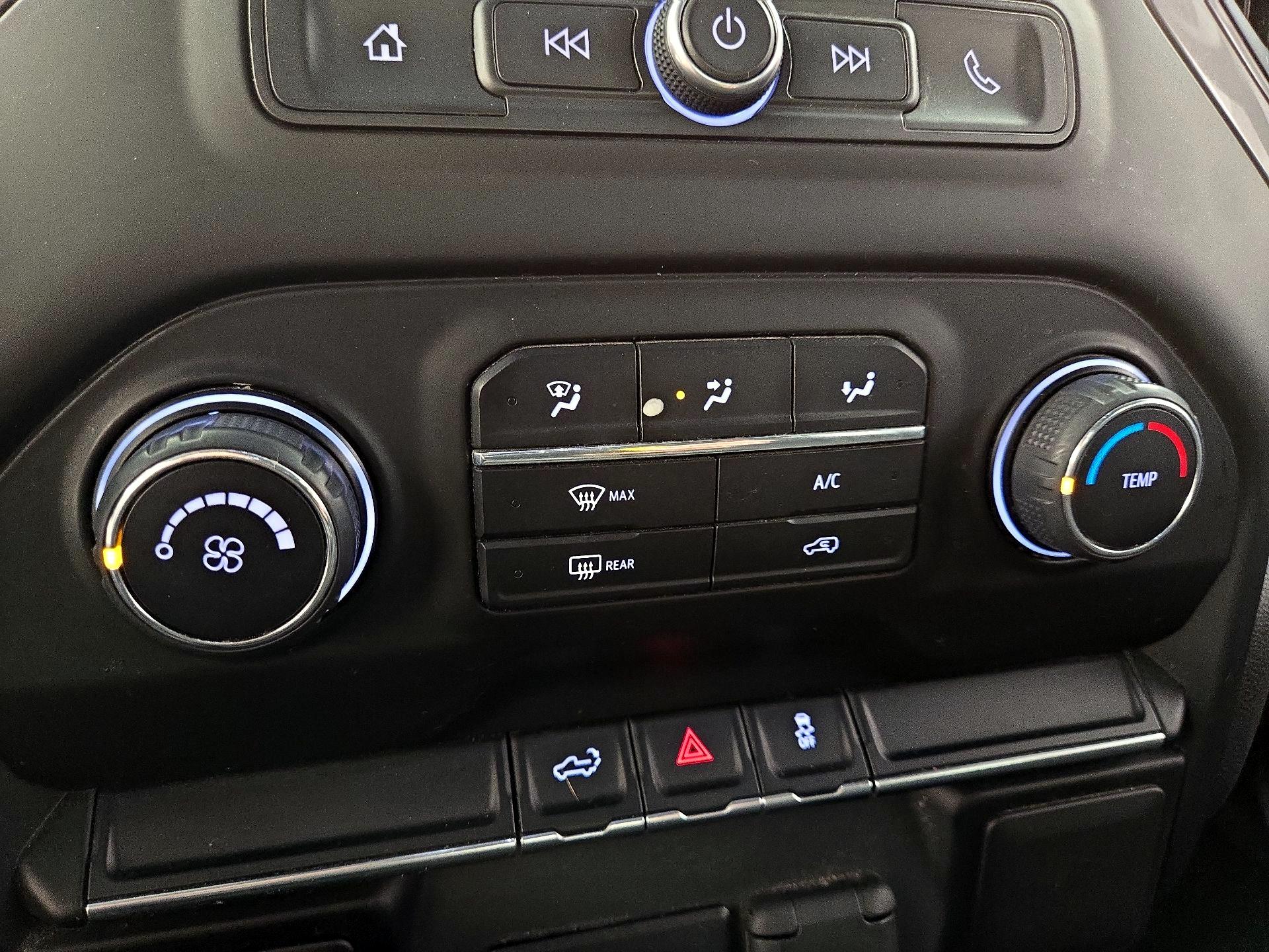 Thumbnail: 2019 Chevrolet Silverado 1500 - 16