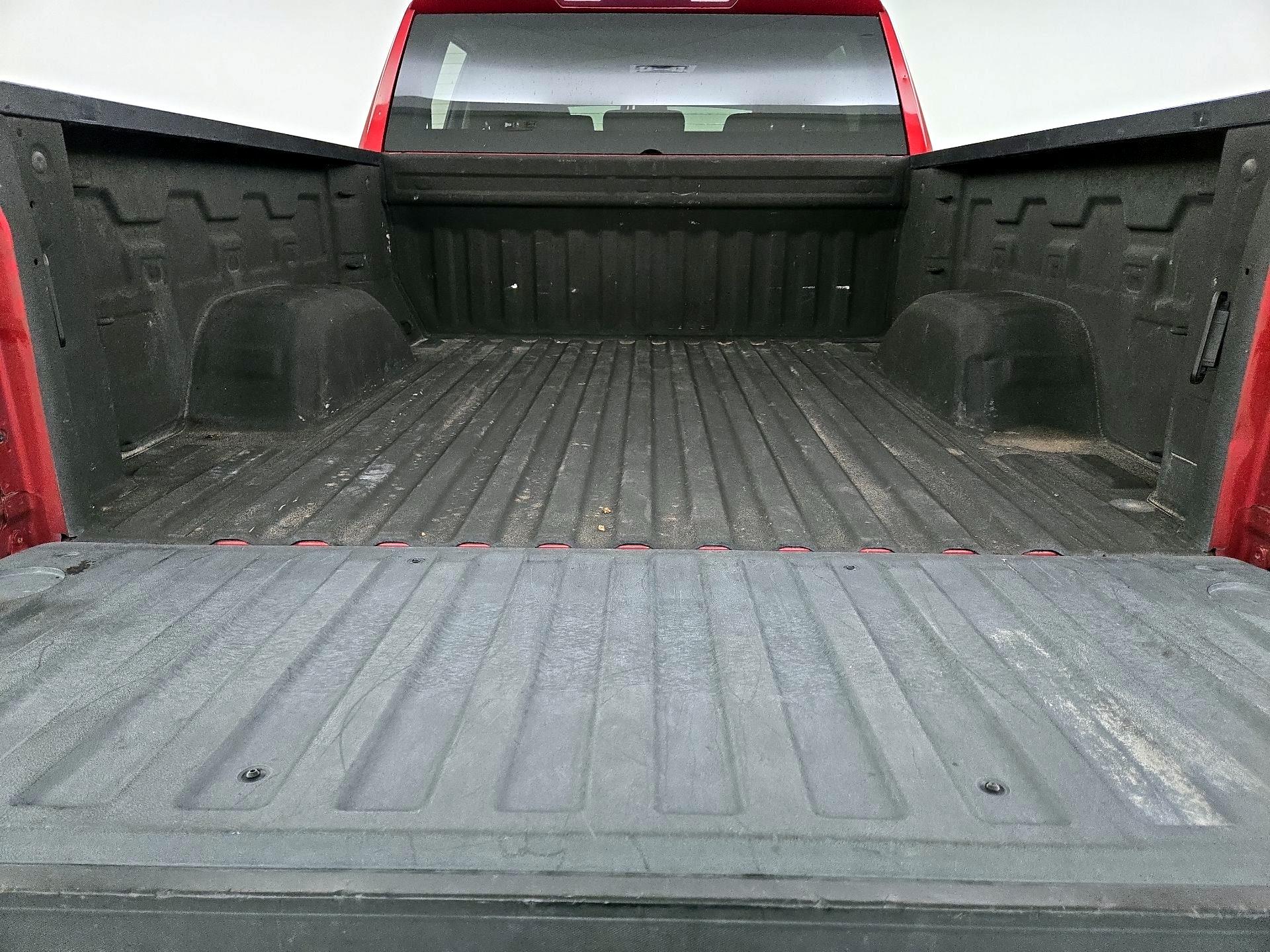 Thumbnail: 2019 Chevrolet Silverado 1500 - 20