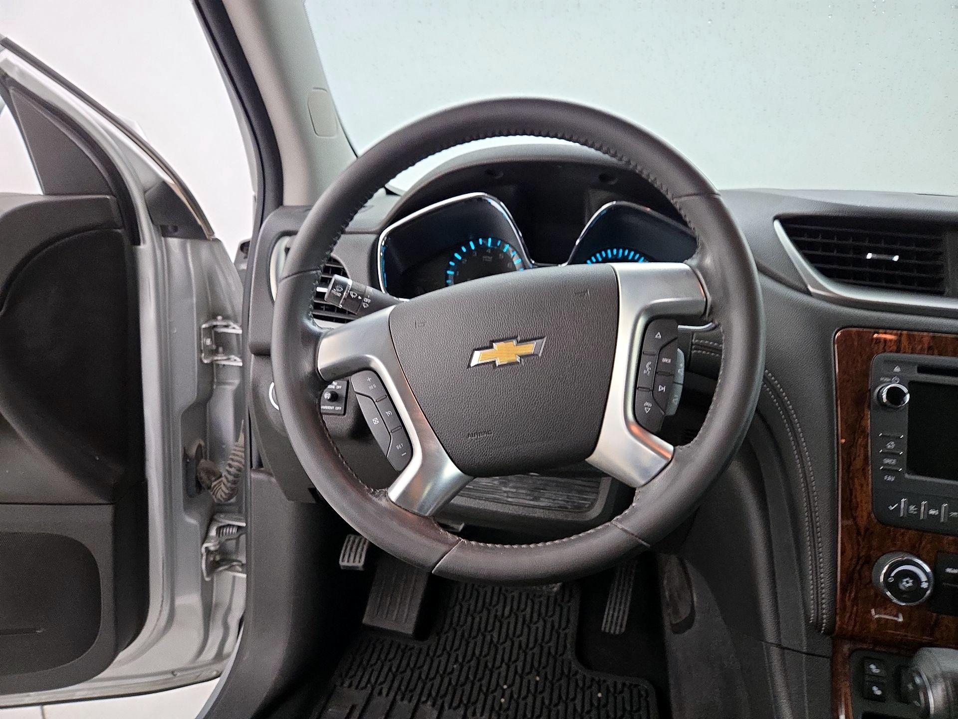 Thumbnail: 2014 Chevrolet Traverse - 10