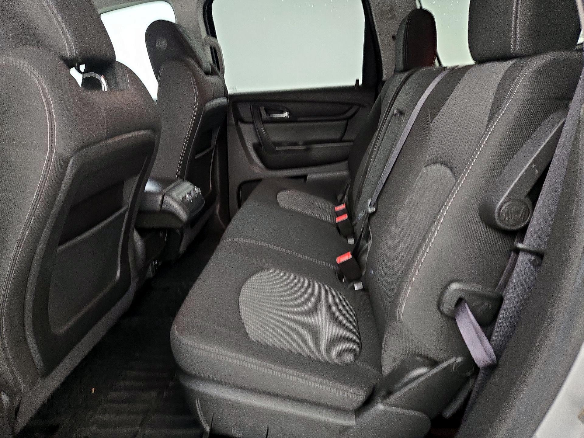 Thumbnail: 2014 Chevrolet Traverse - 18