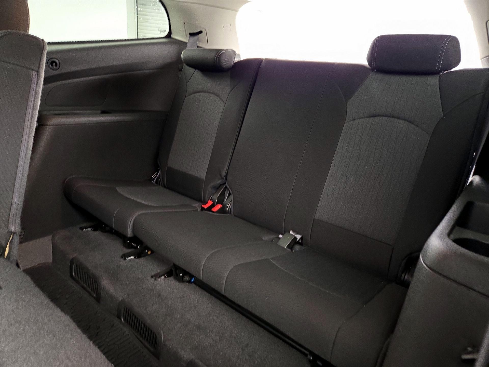 Thumbnail: 2014 Chevrolet Traverse - 19