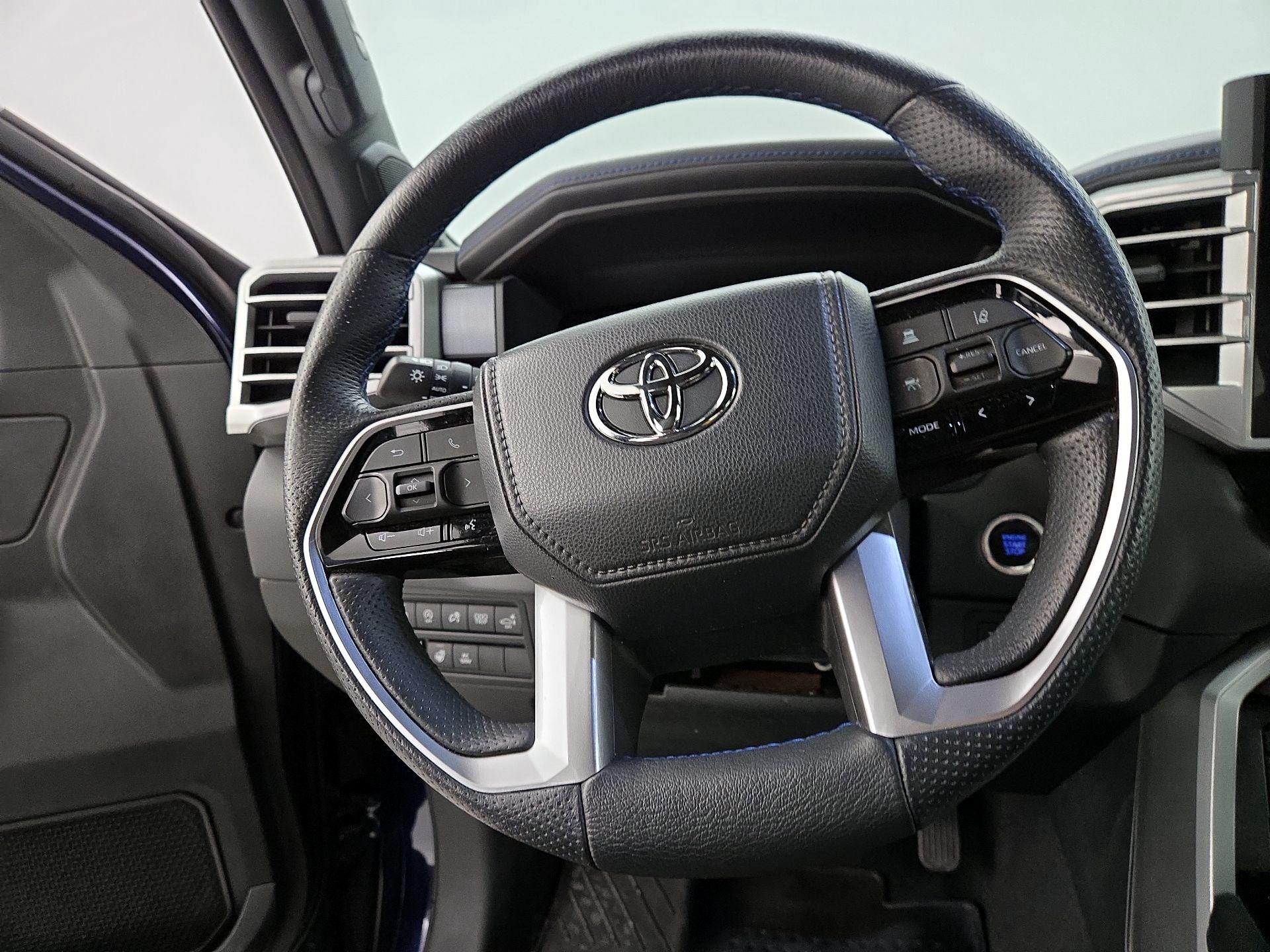 Thumbnail: 2022 Toyota Tundra - 10