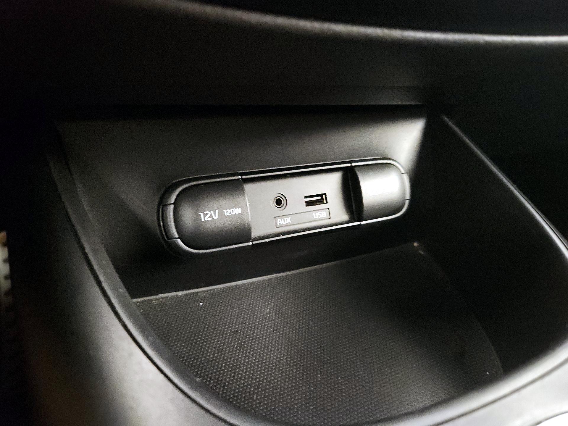 Thumbnail: 2015 Kia Soul - 18