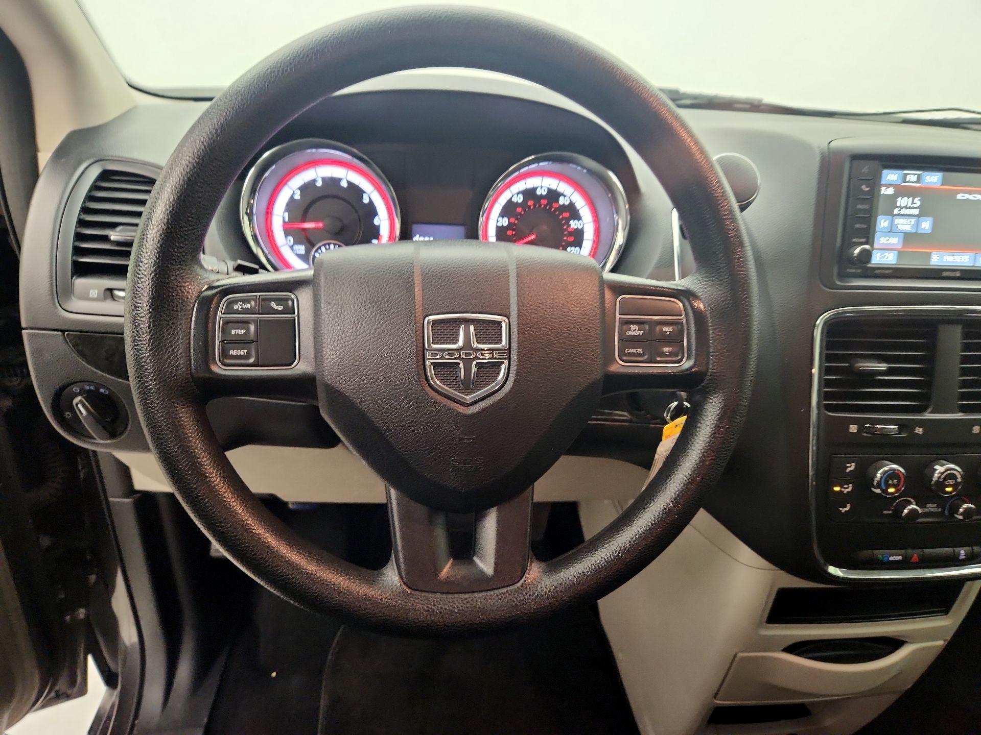 Thumbnail: 2019 Dodge Grand Caravan - 10