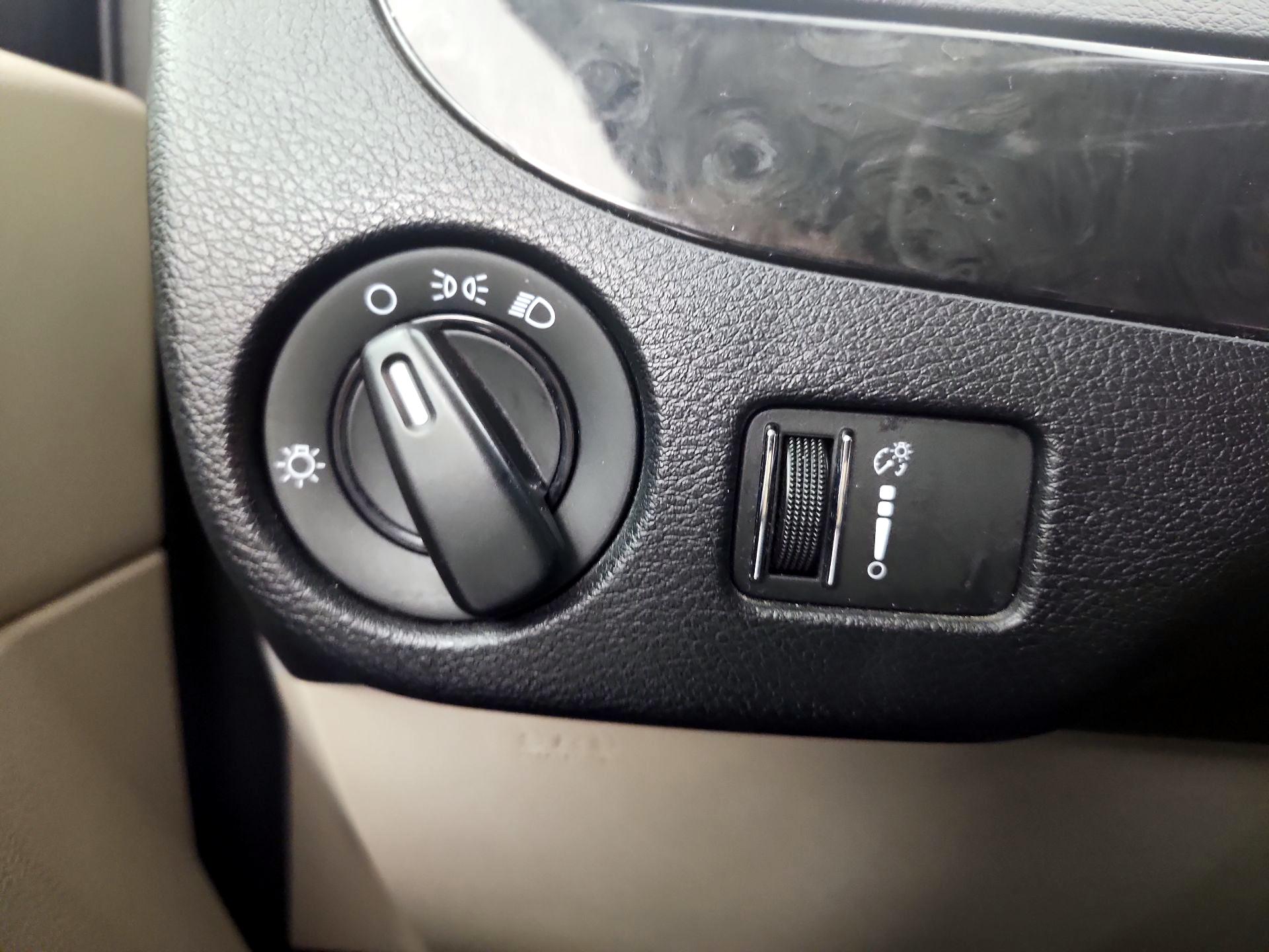 Thumbnail: 2019 Dodge Grand Caravan - 13