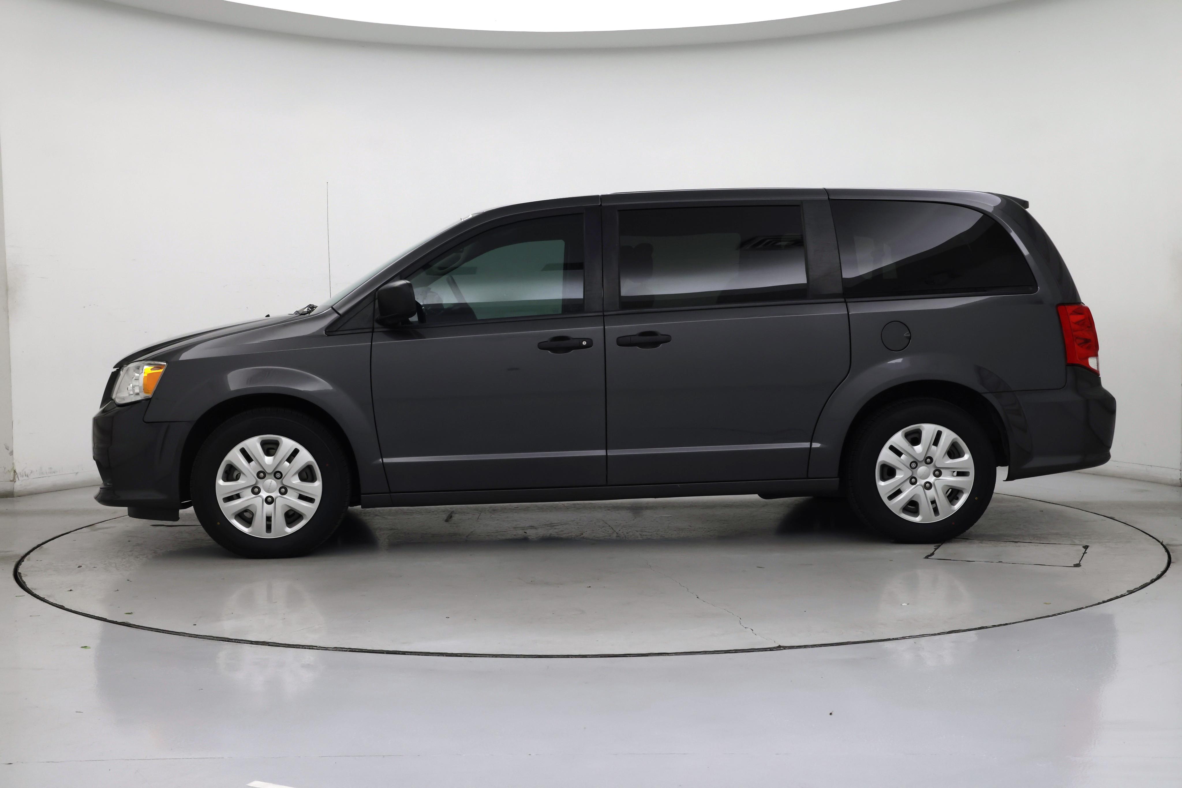 Thumbnail: 2019 Dodge Grand Caravan - 3