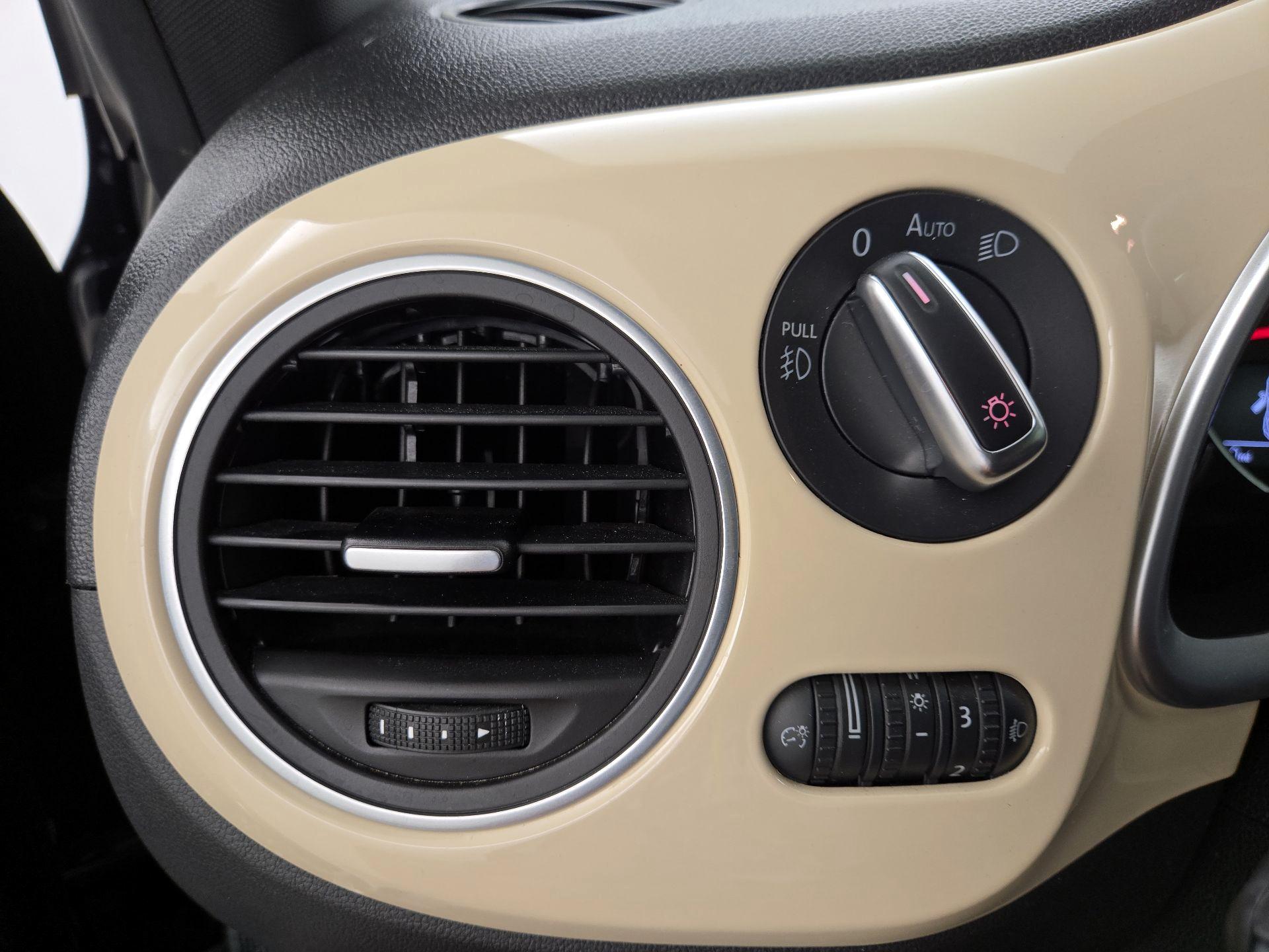 Thumbnail: 2019 Volkswagen Beetle - 13