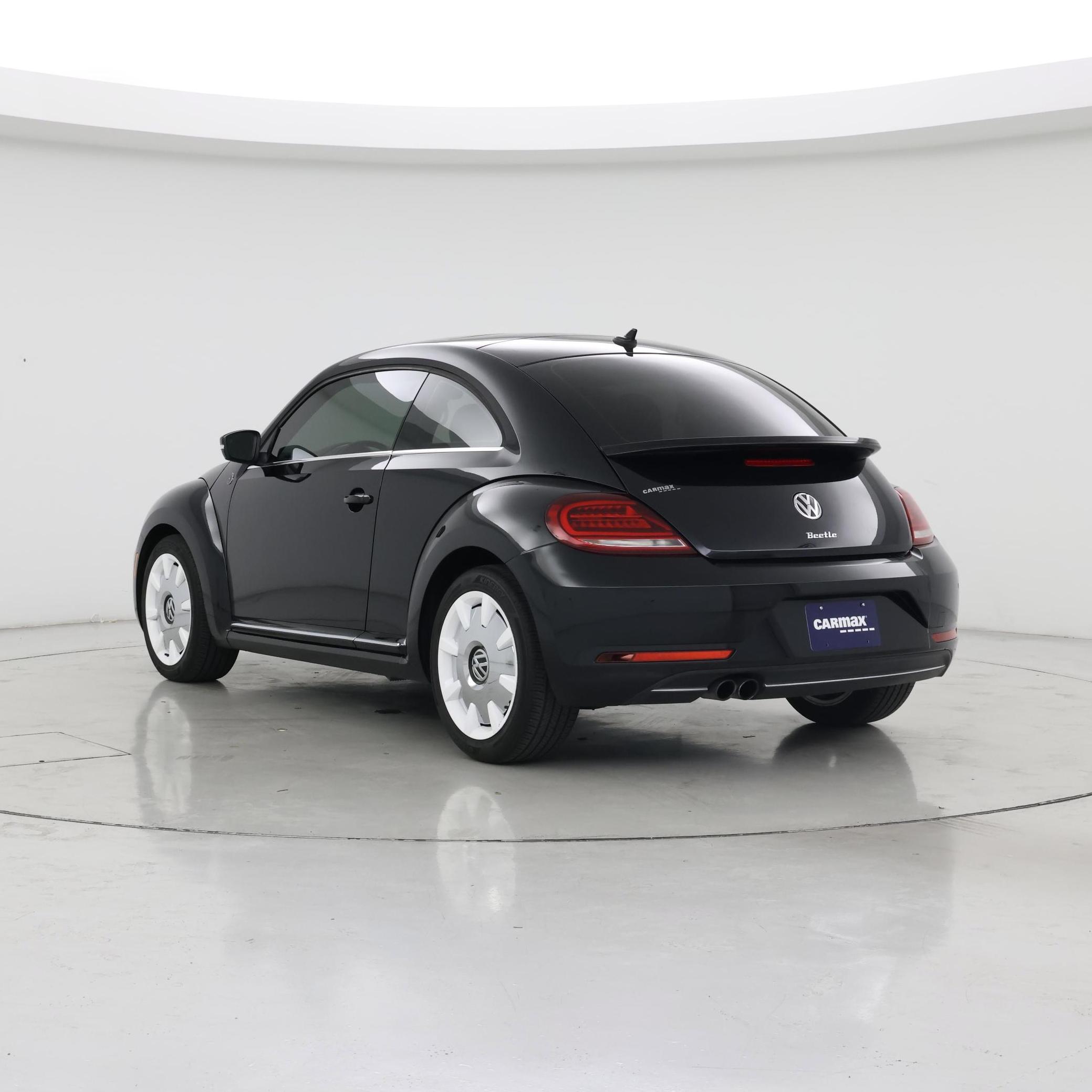 Thumbnail: 2019 Volkswagen Beetle - 2