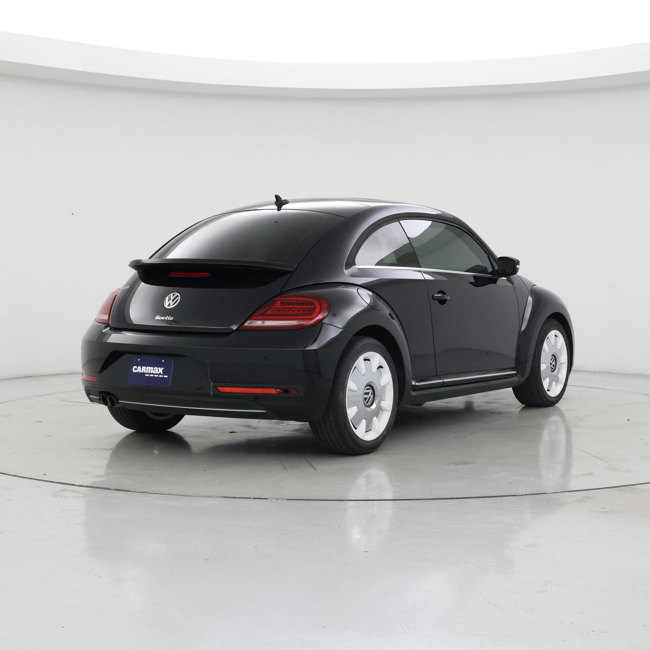 Thumbnail: 2019 Volkswagen Beetle - 8