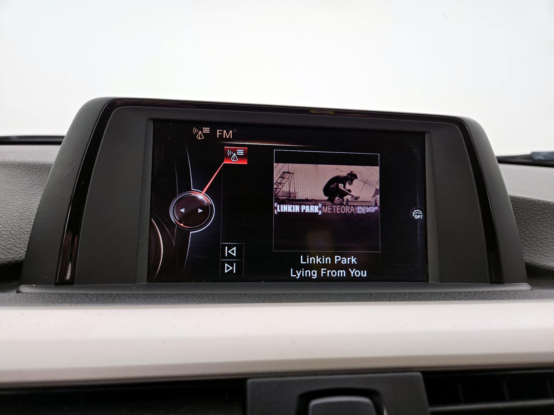 Thumbnail: 2015 BMW 3 Series - 14