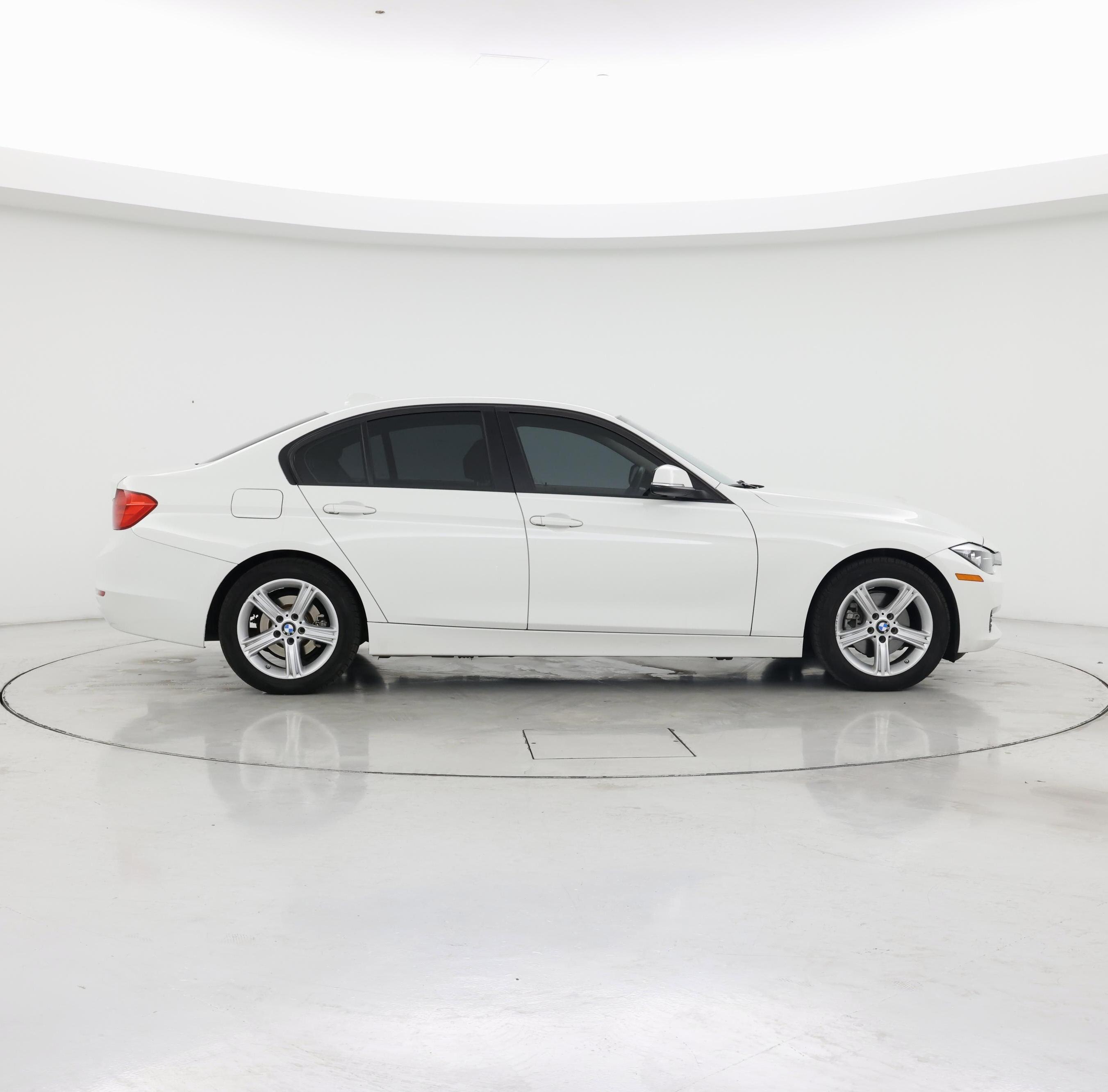Thumbnail: 2015 BMW 3 Series - 7