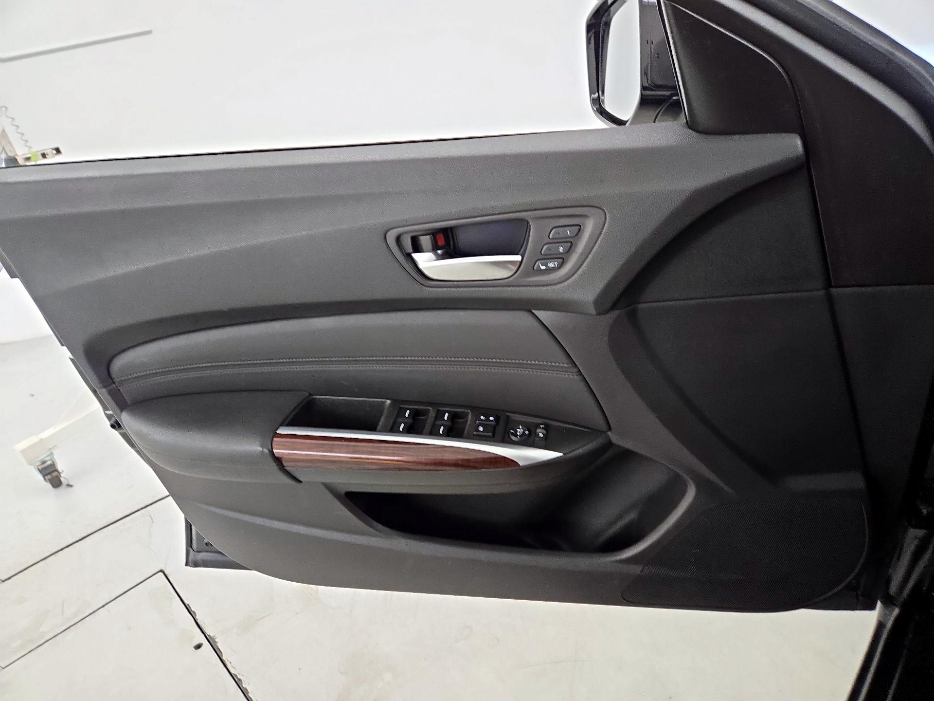Thumbnail: 2016 Acura TLX - 12
