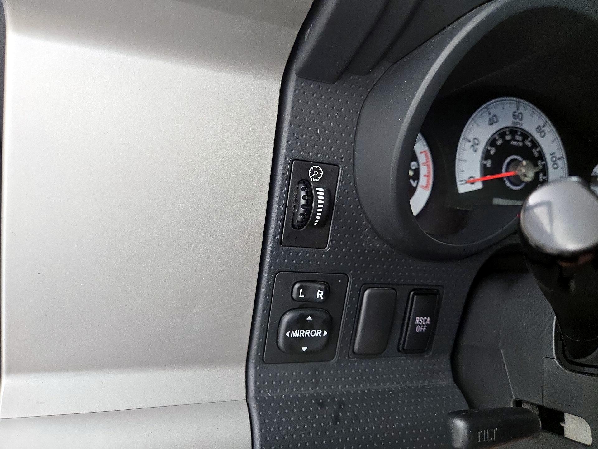Thumbnail: 2014 Toyota FJ Cruiser - 13