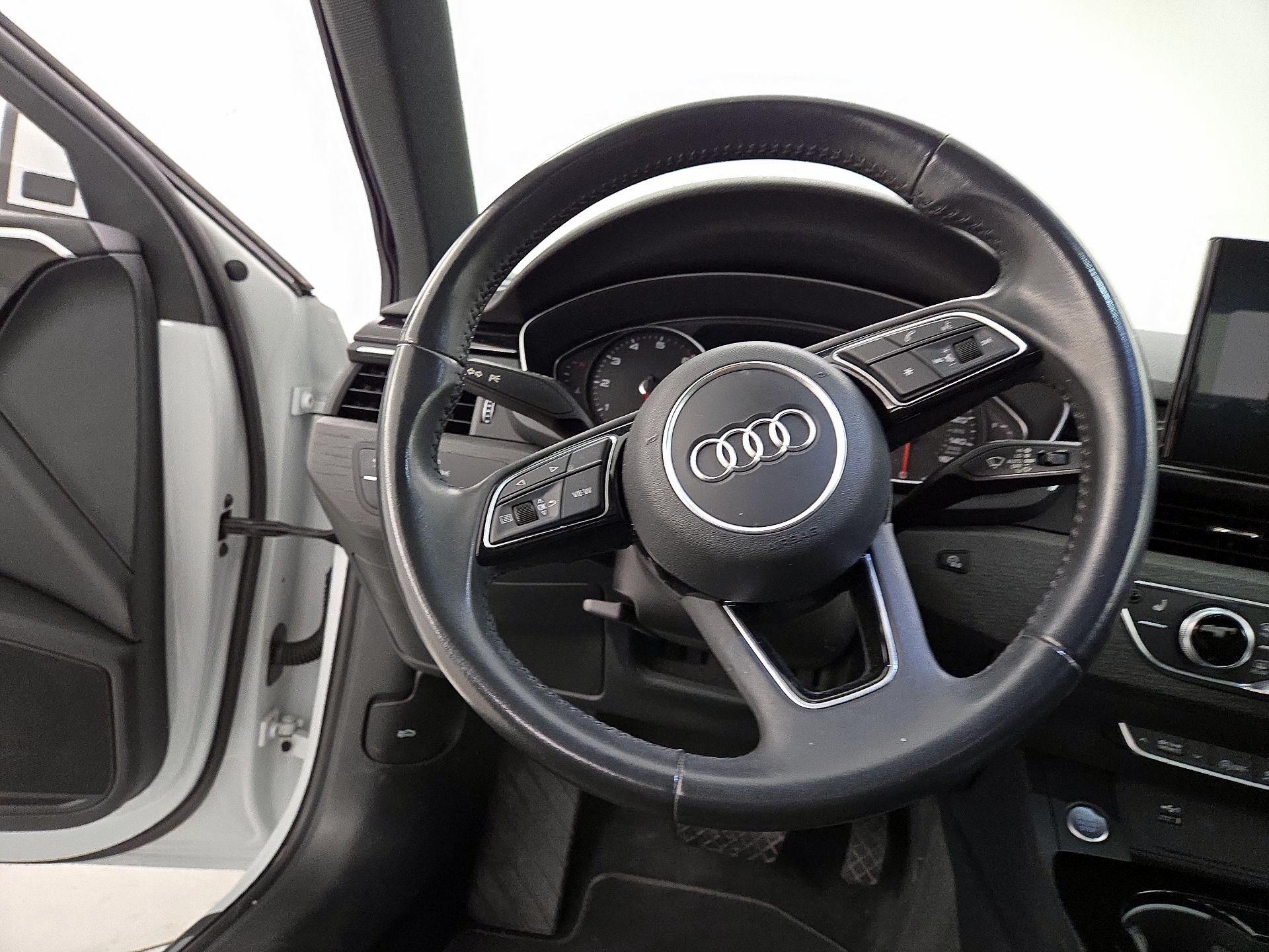 Thumbnail: 2020 Audi A4 - 10