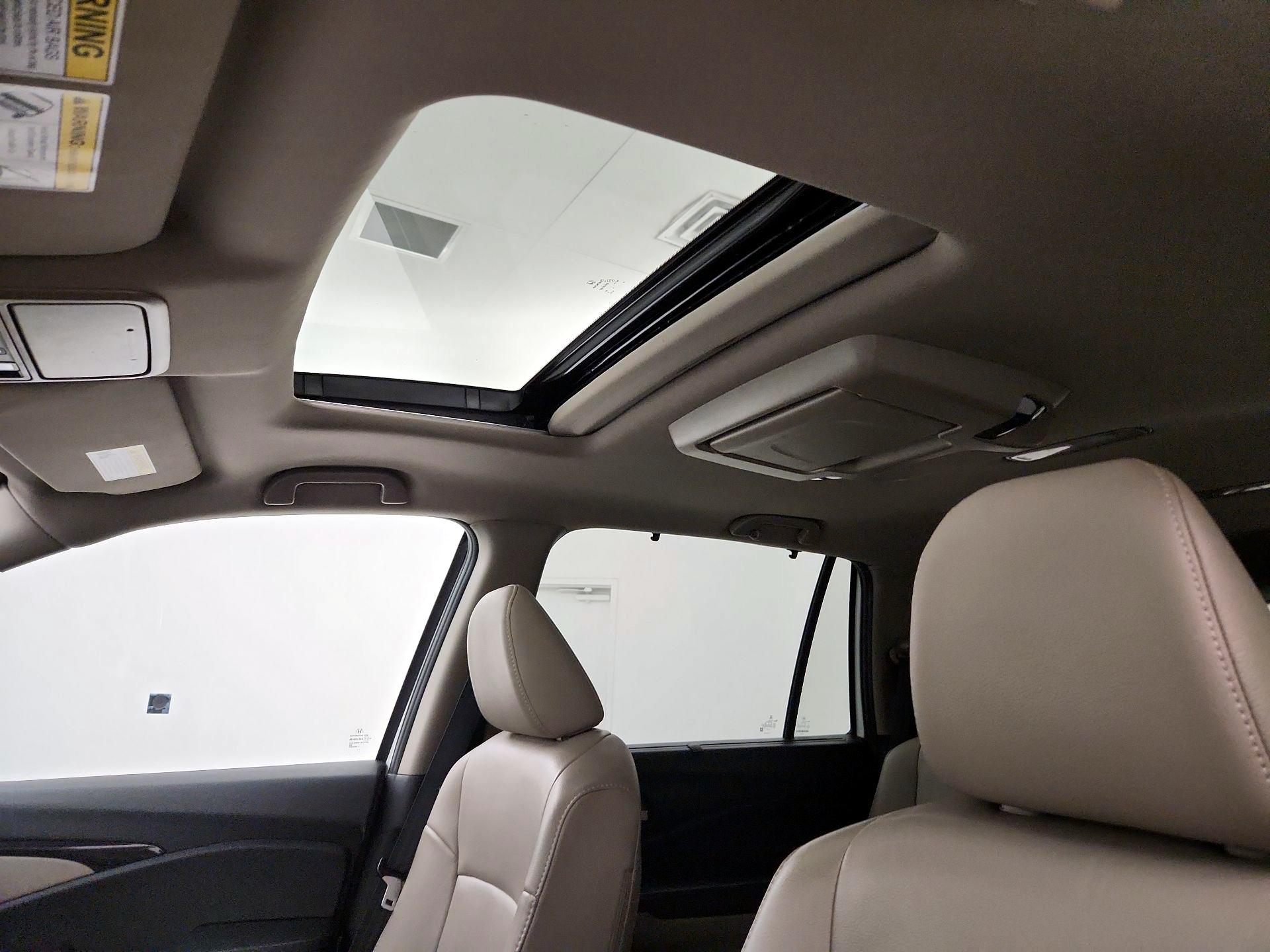 Thumbnail: 2020 Honda Pilot - 19