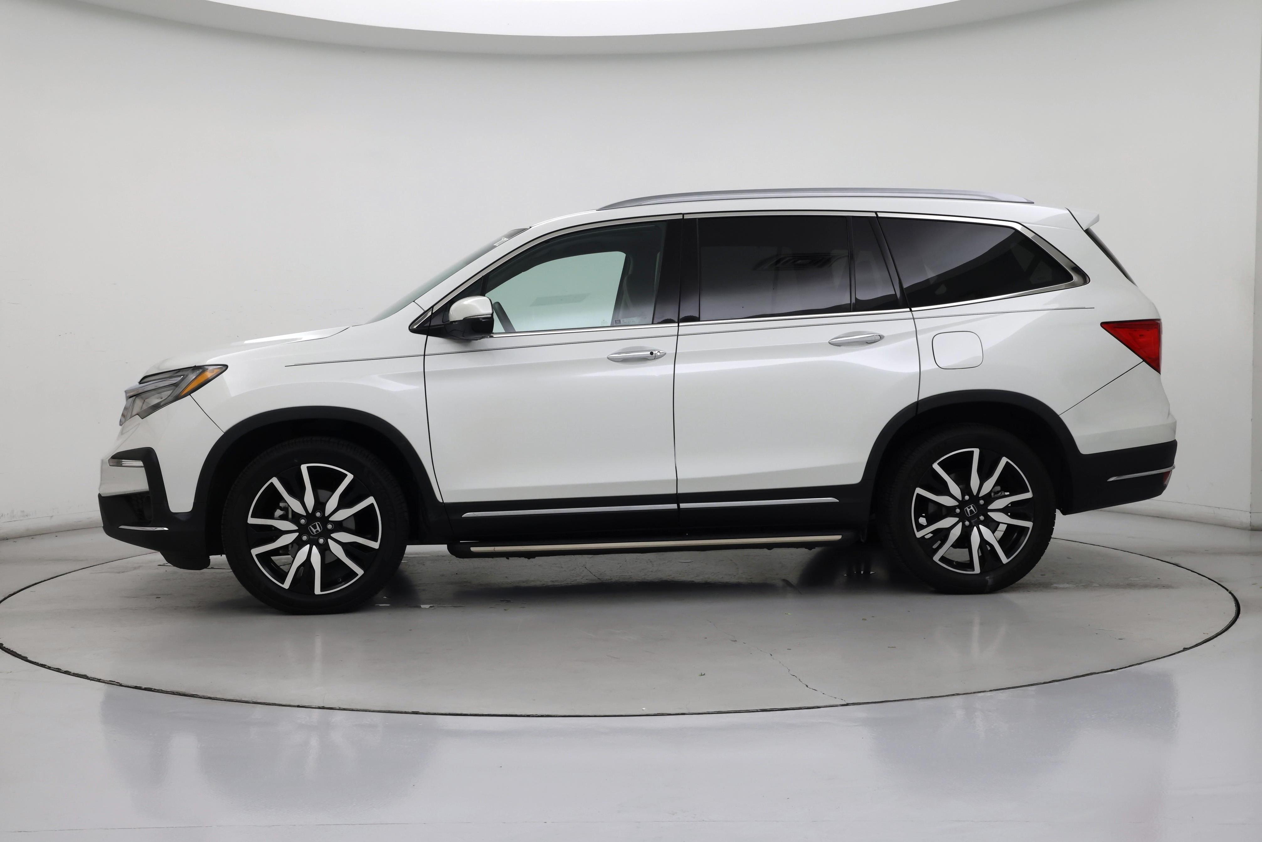 Thumbnail: 2020 Honda Pilot - 3