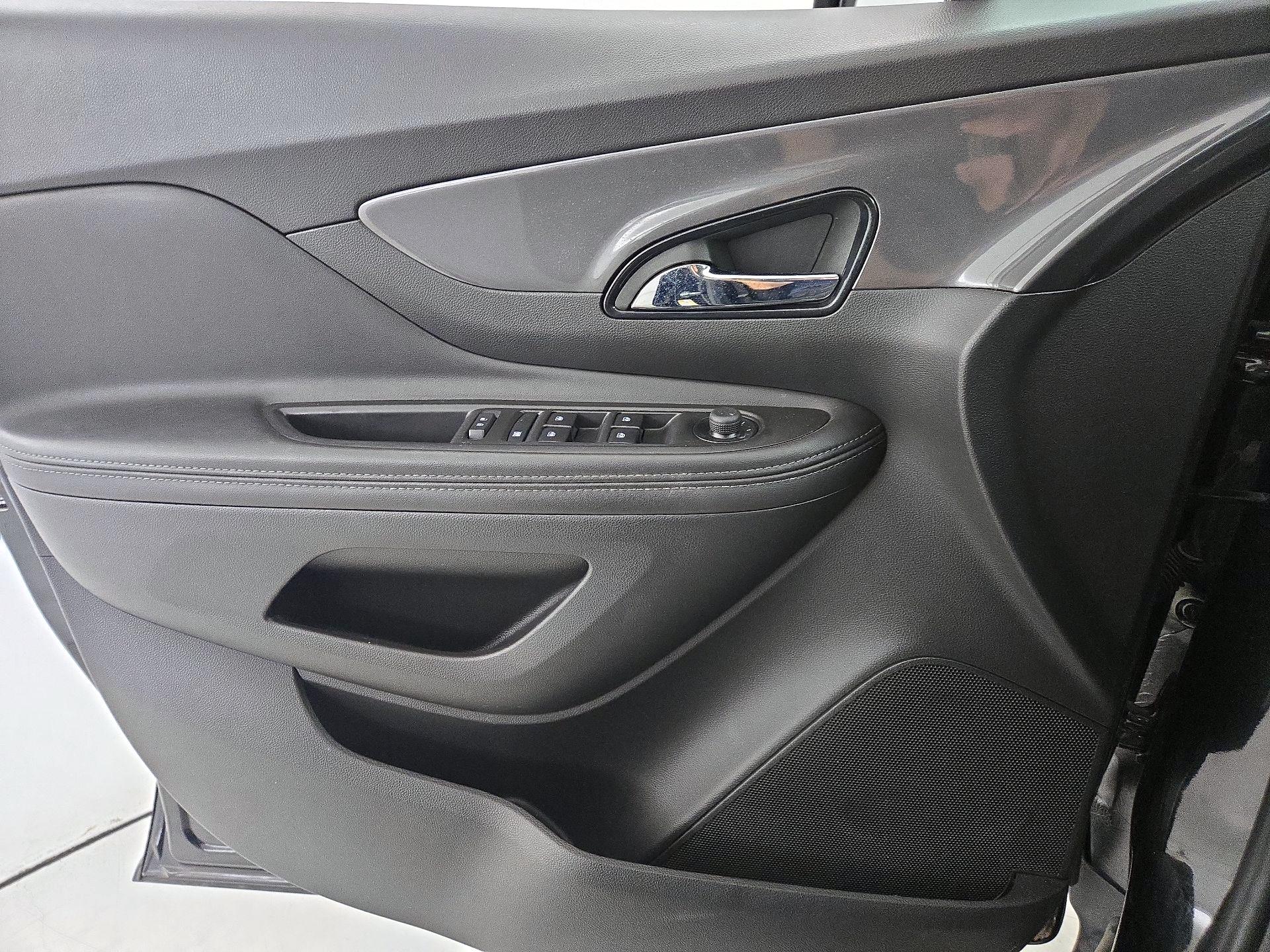 Thumbnail: 2022 Buick Encore - 12