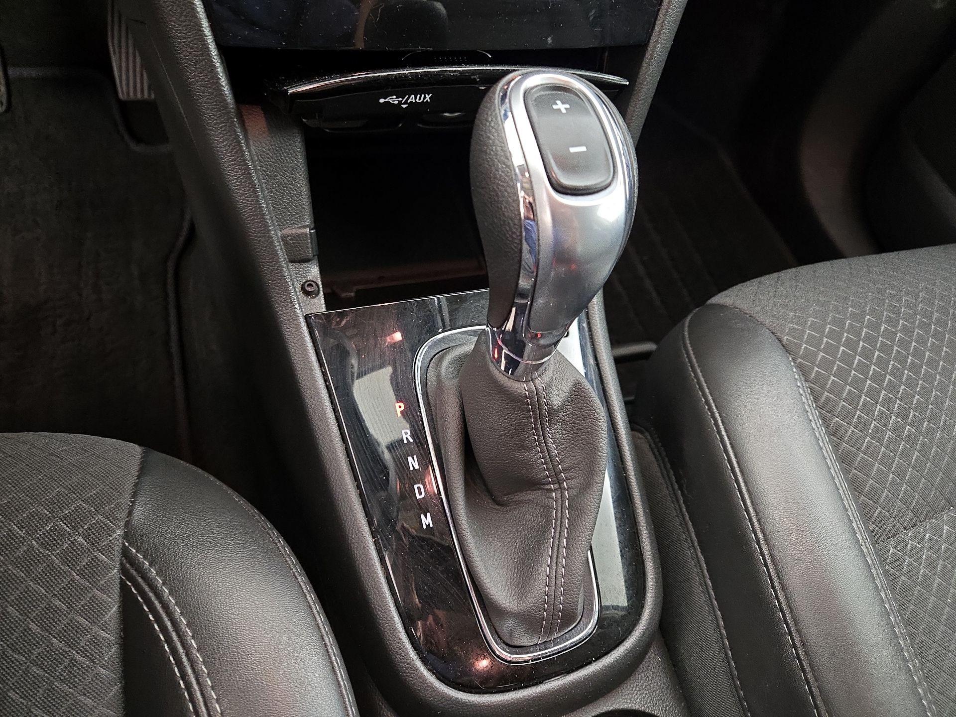 Thumbnail: 2022 Buick Encore - 17